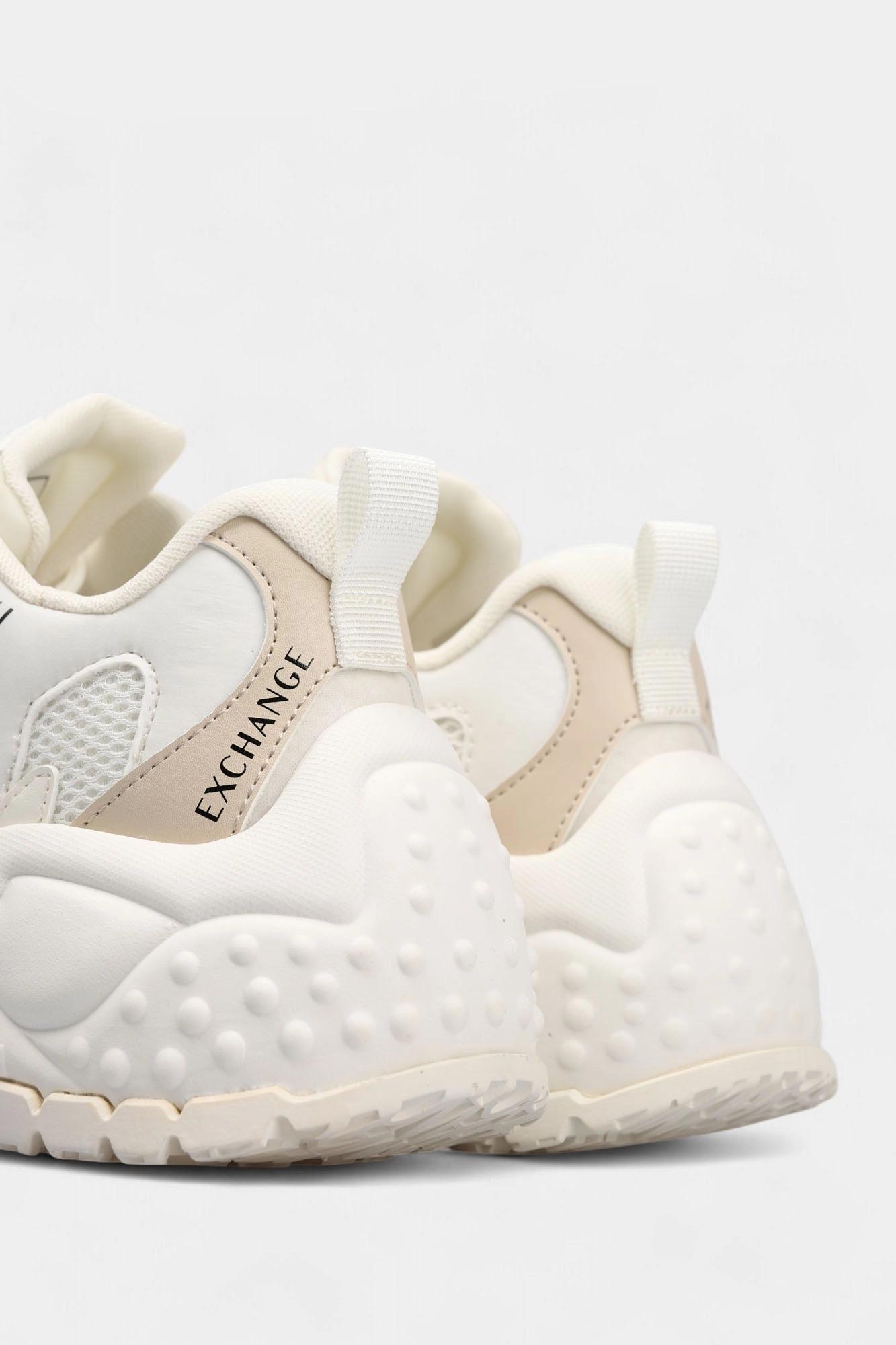 XDX120_XV708 Кроссовки Armani Exchange Белый