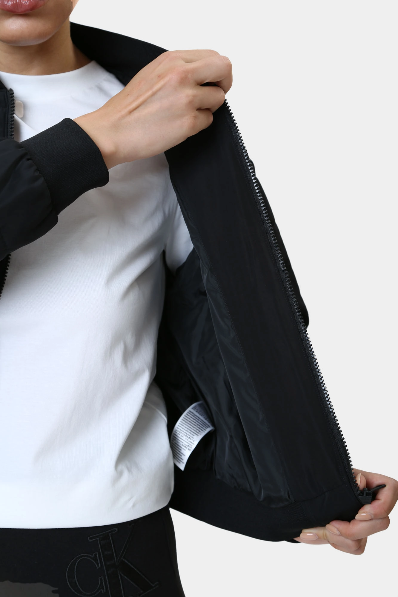 J20J223871 бомбер calvin klein jeans 