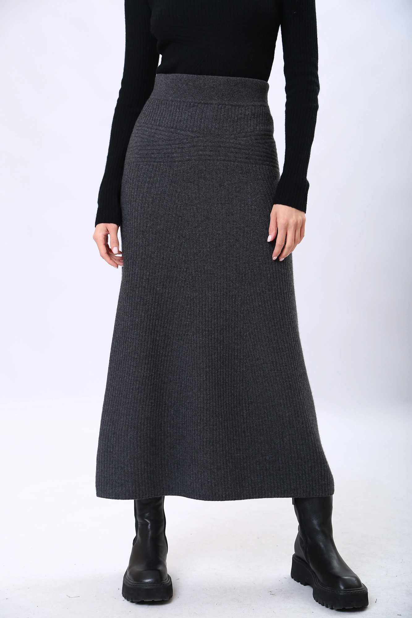 56G00218-0F000767 юбка trussardi