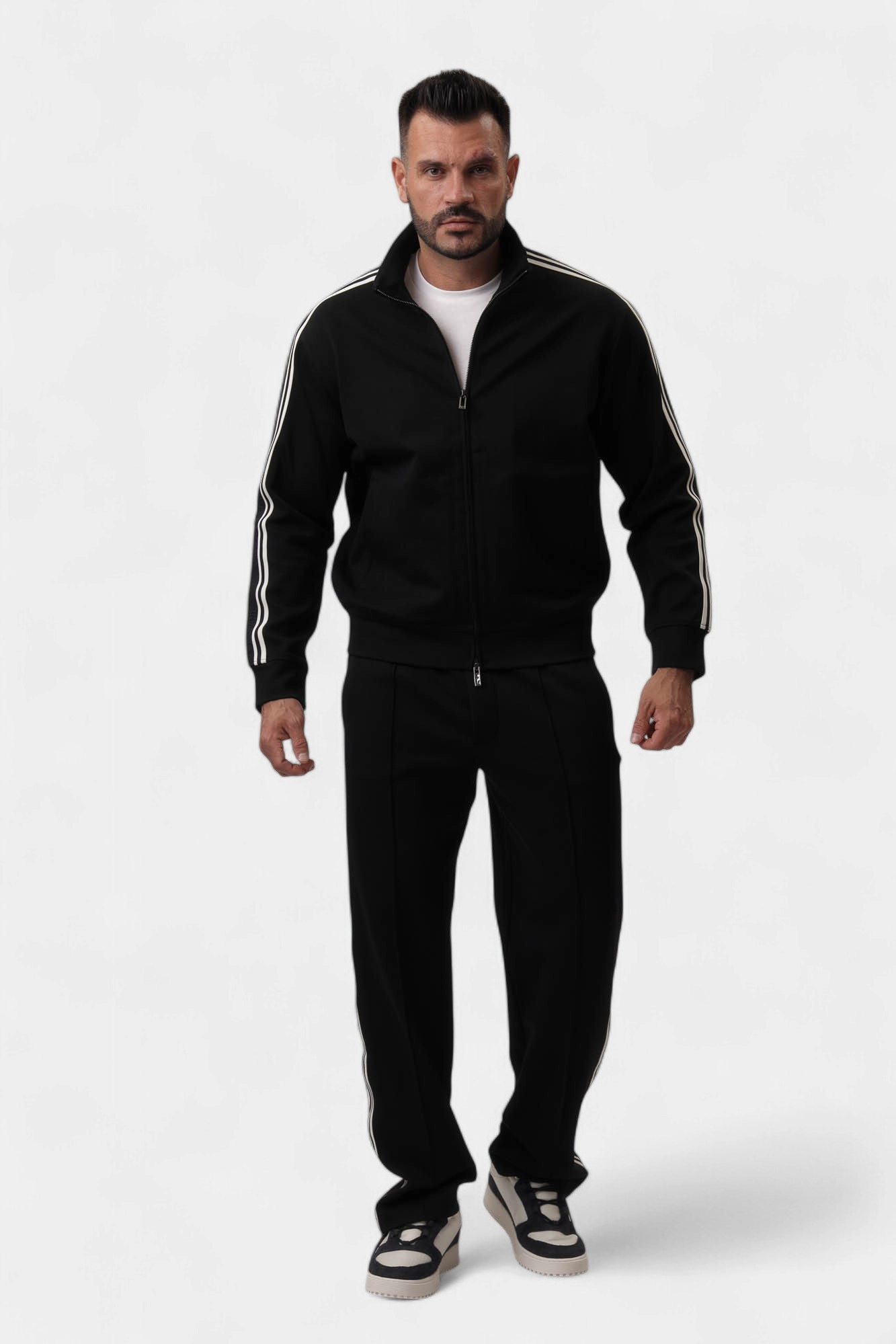 EM001110_AF13488 Толстовка Emporio Armani Белый