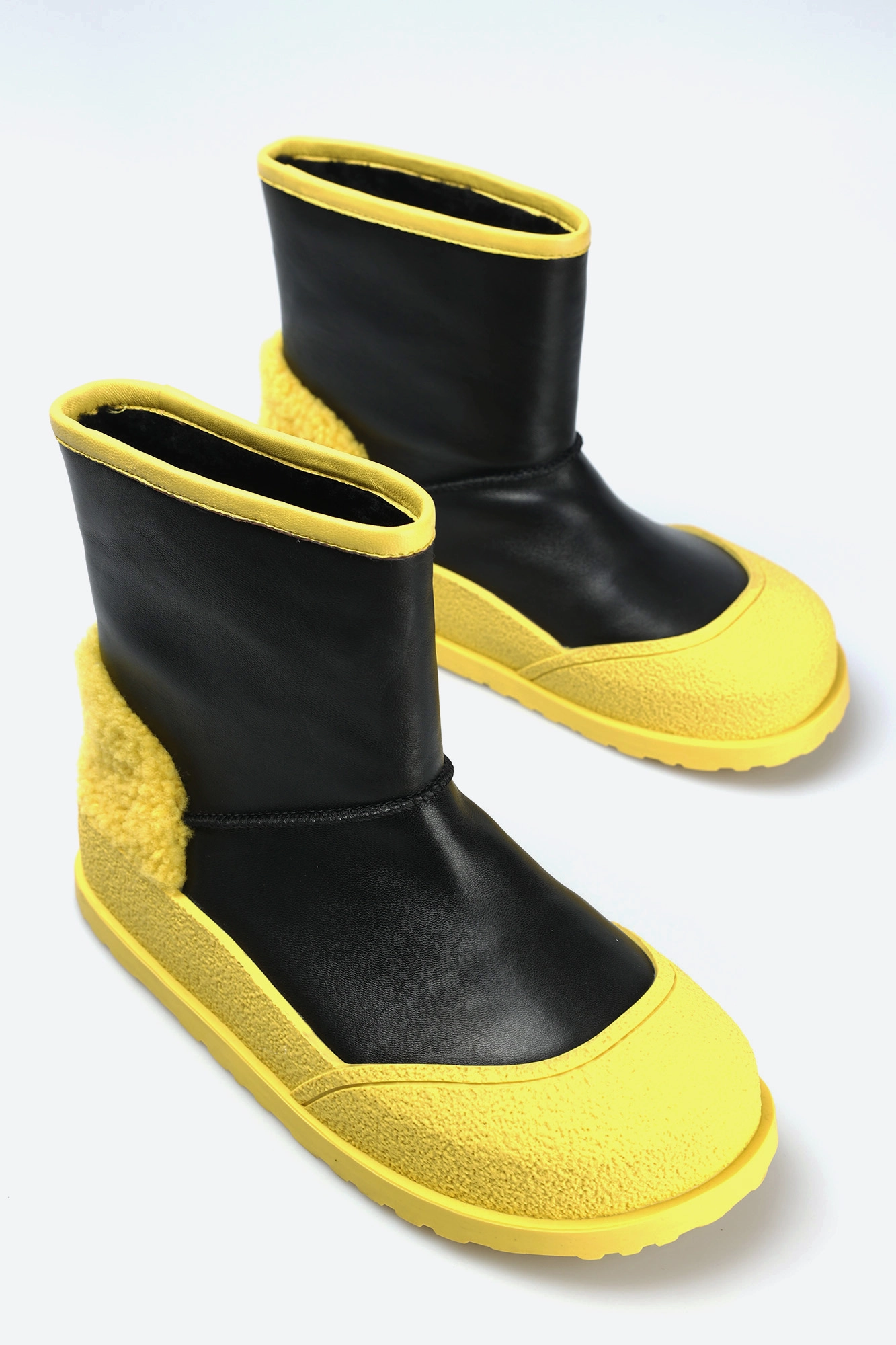 2243-5 Ботинки Graciana Желтый