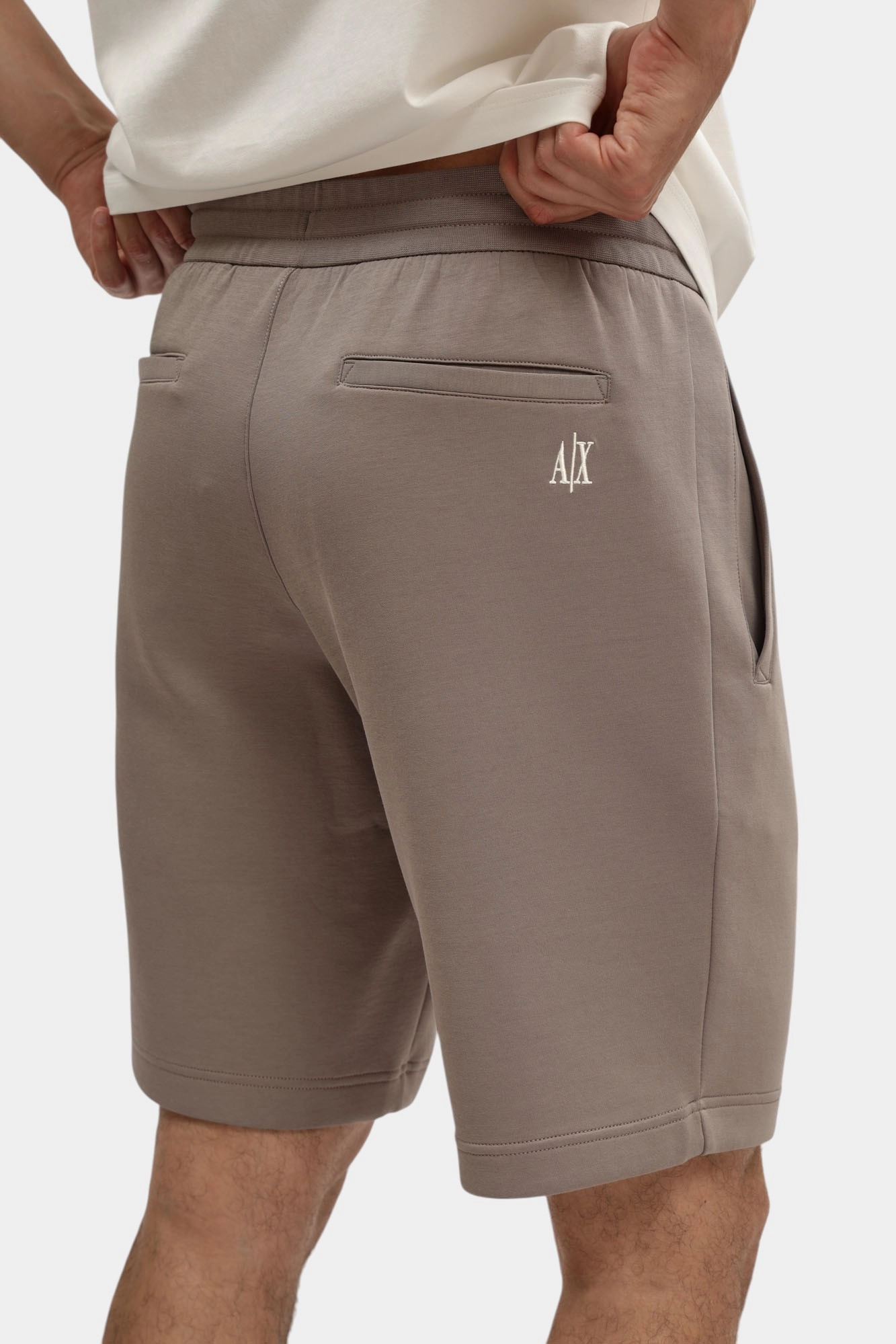 XM000372_AF10818 Шорты трикотажные Armani Exchange Коричневый