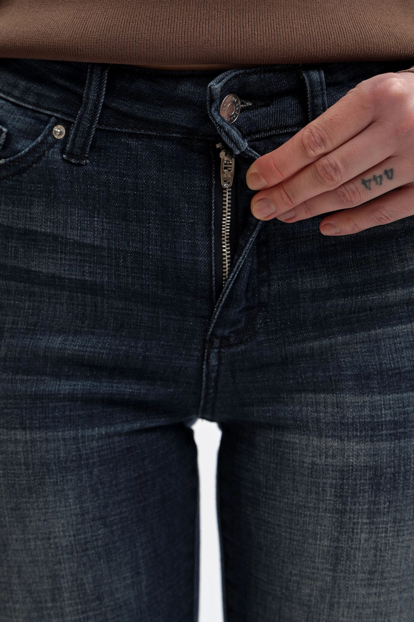 XW001391_AF18857 джинсы armani exchange 