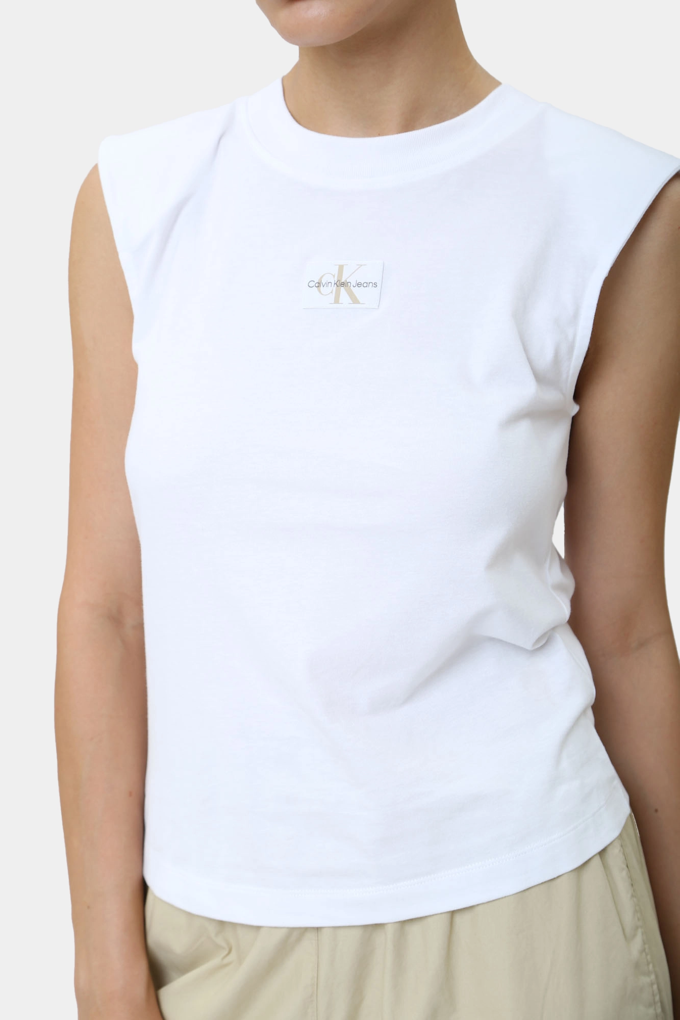 J20J223560 футболка calvin klein jeans 