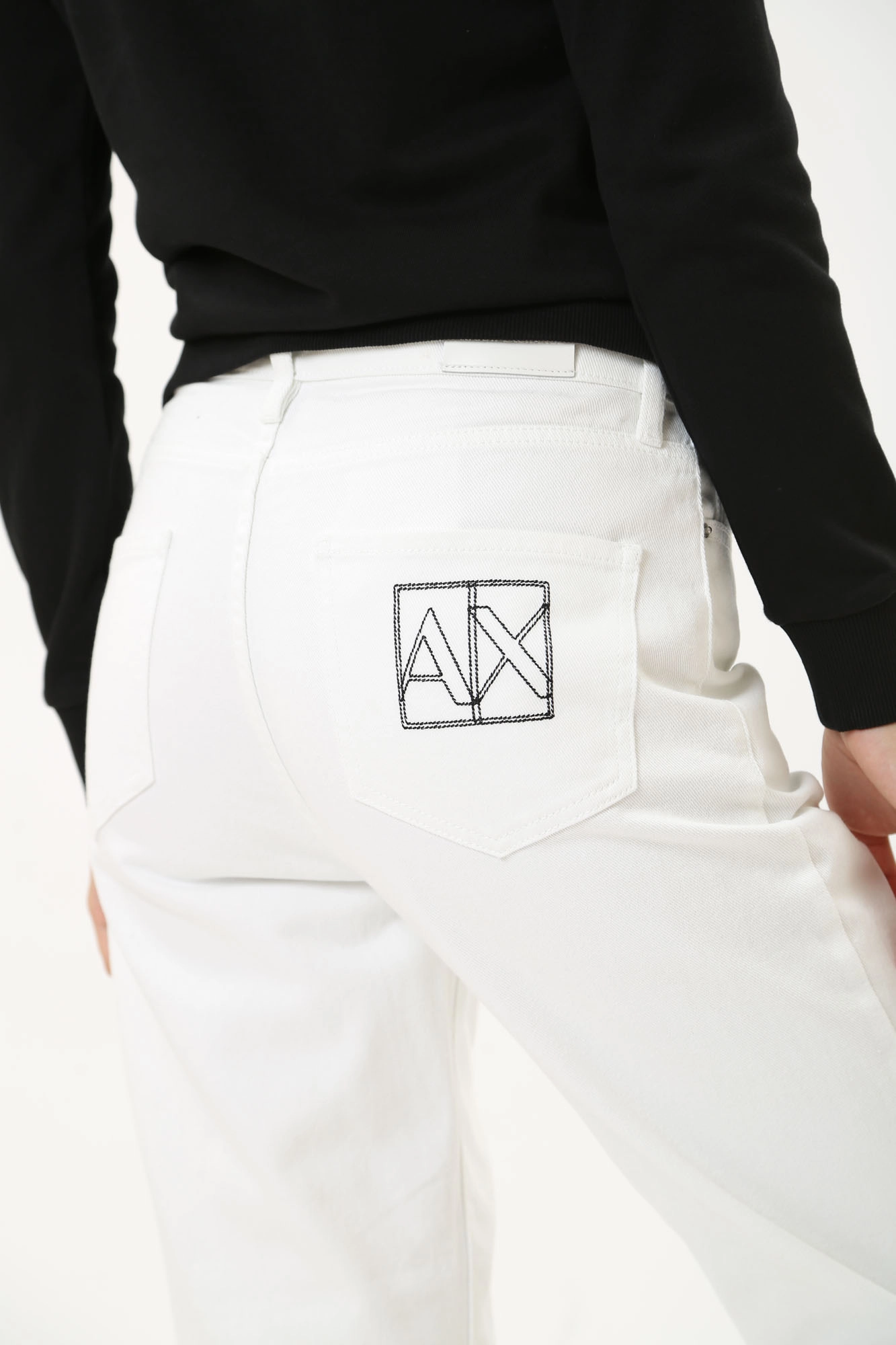 3DYJ16_Y15MZ брюки джинсовые armani exchange 