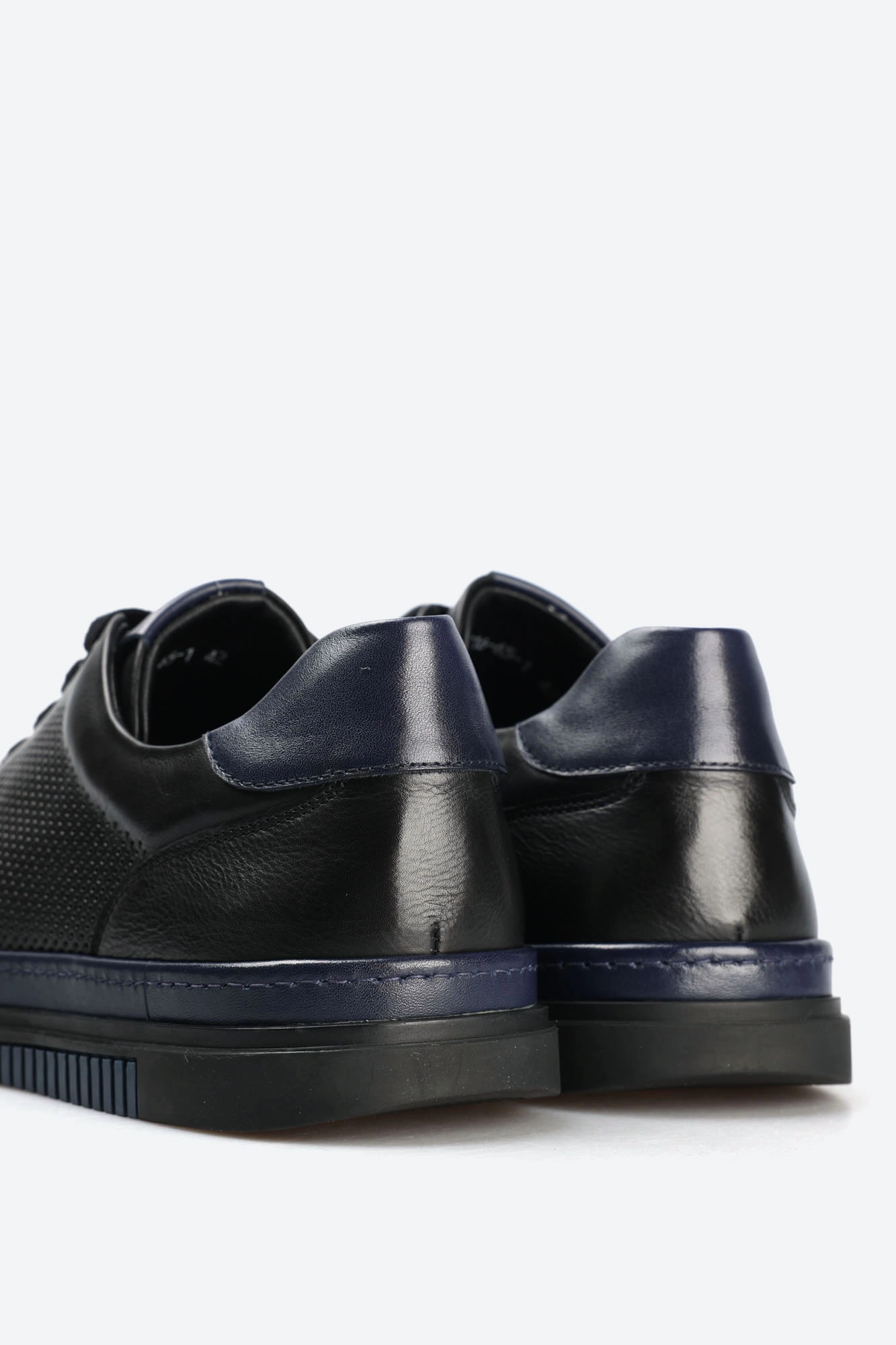 V716-65 Кеды Graciana Черный