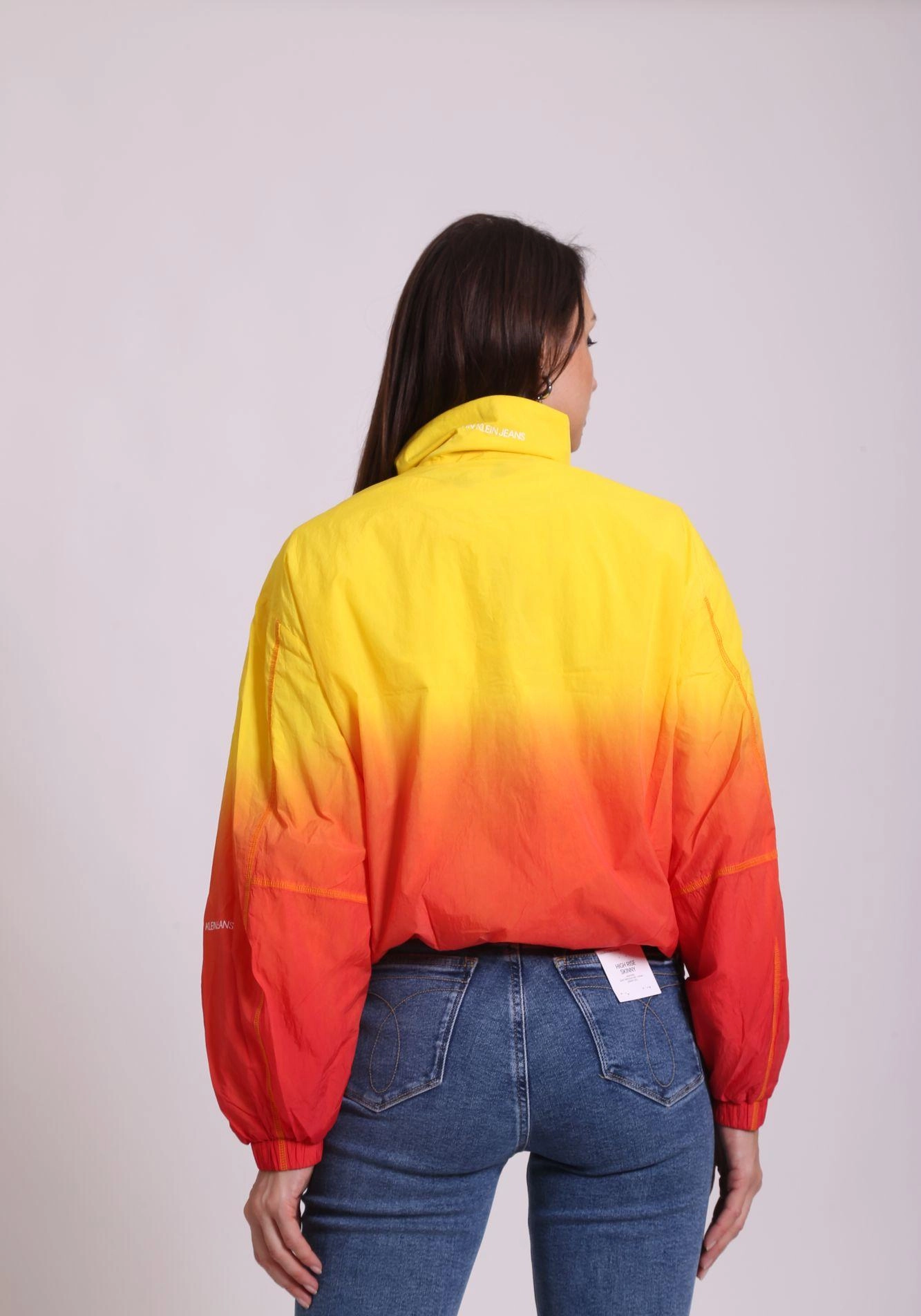 J20J216257 ветровка calvin klein jeans 