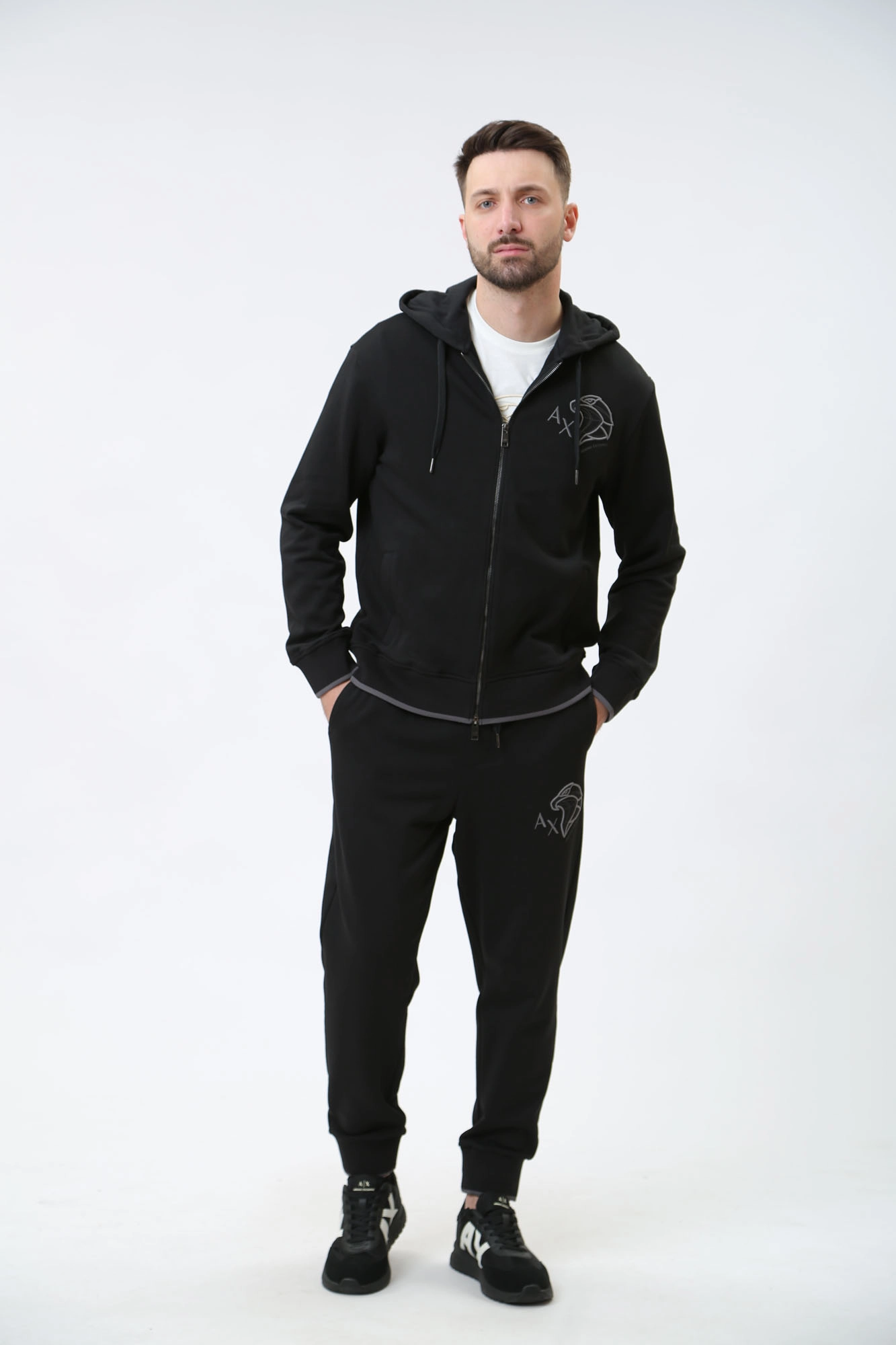 3DZPHQ_ZJ9KZ Брюки спортивные Armani Exchange Черный