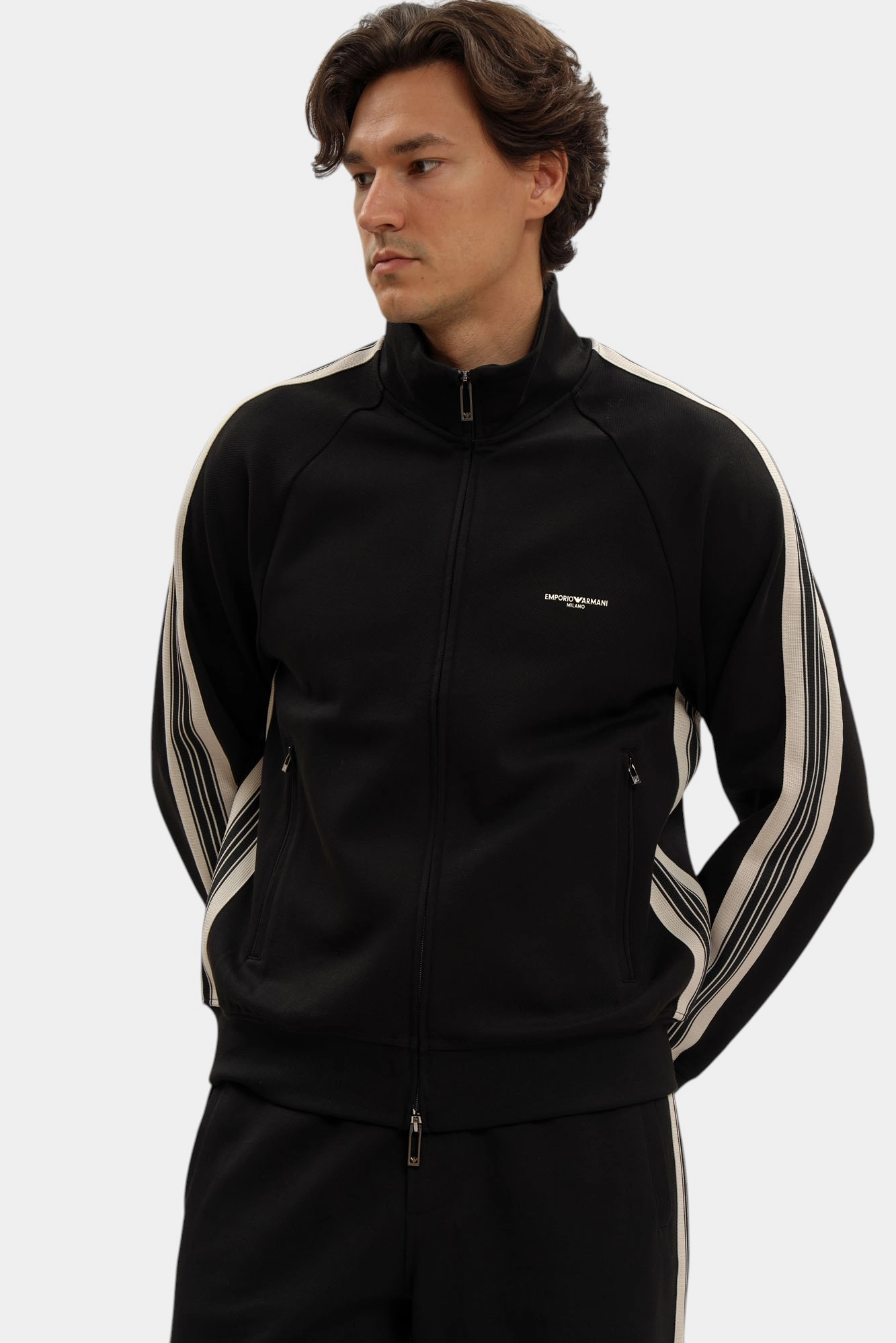 EM002872_ AF13488 Тректоп Emporio Armani Черный