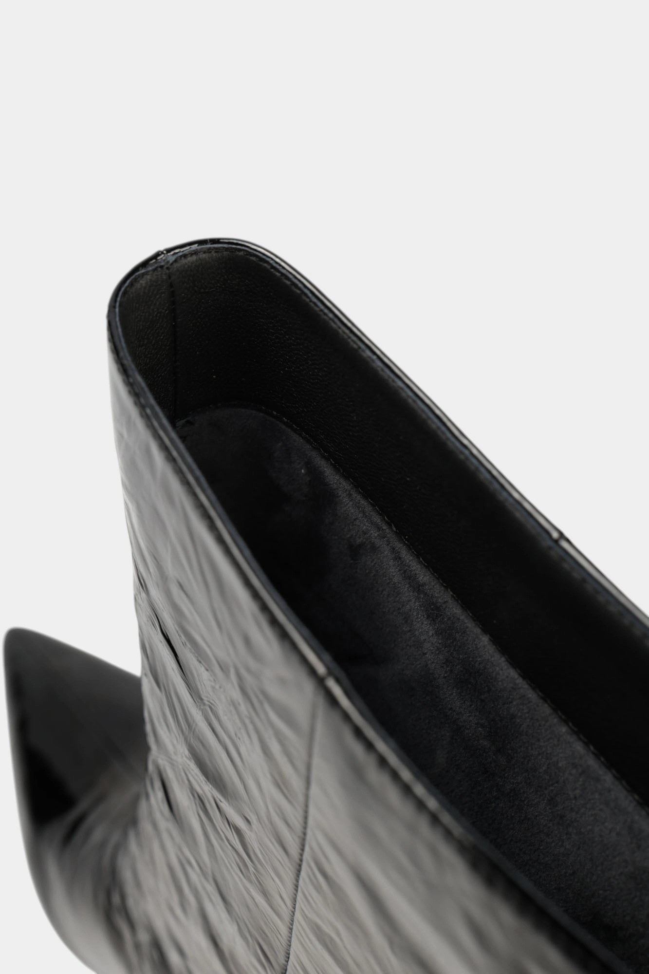 RP-L25910-802 Ботильоны закрытые Red Pin Черный