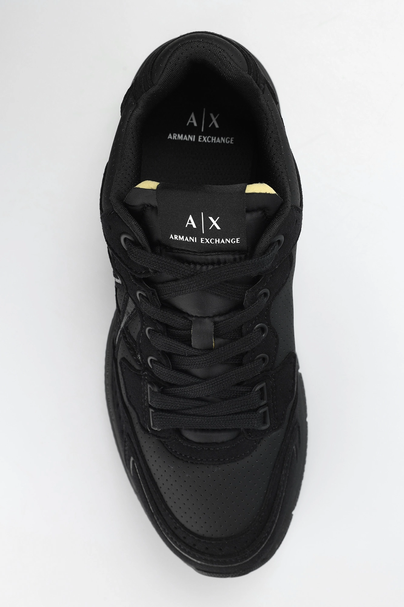 XUX188_XV775 Кроссовки Armani Exchange Черный