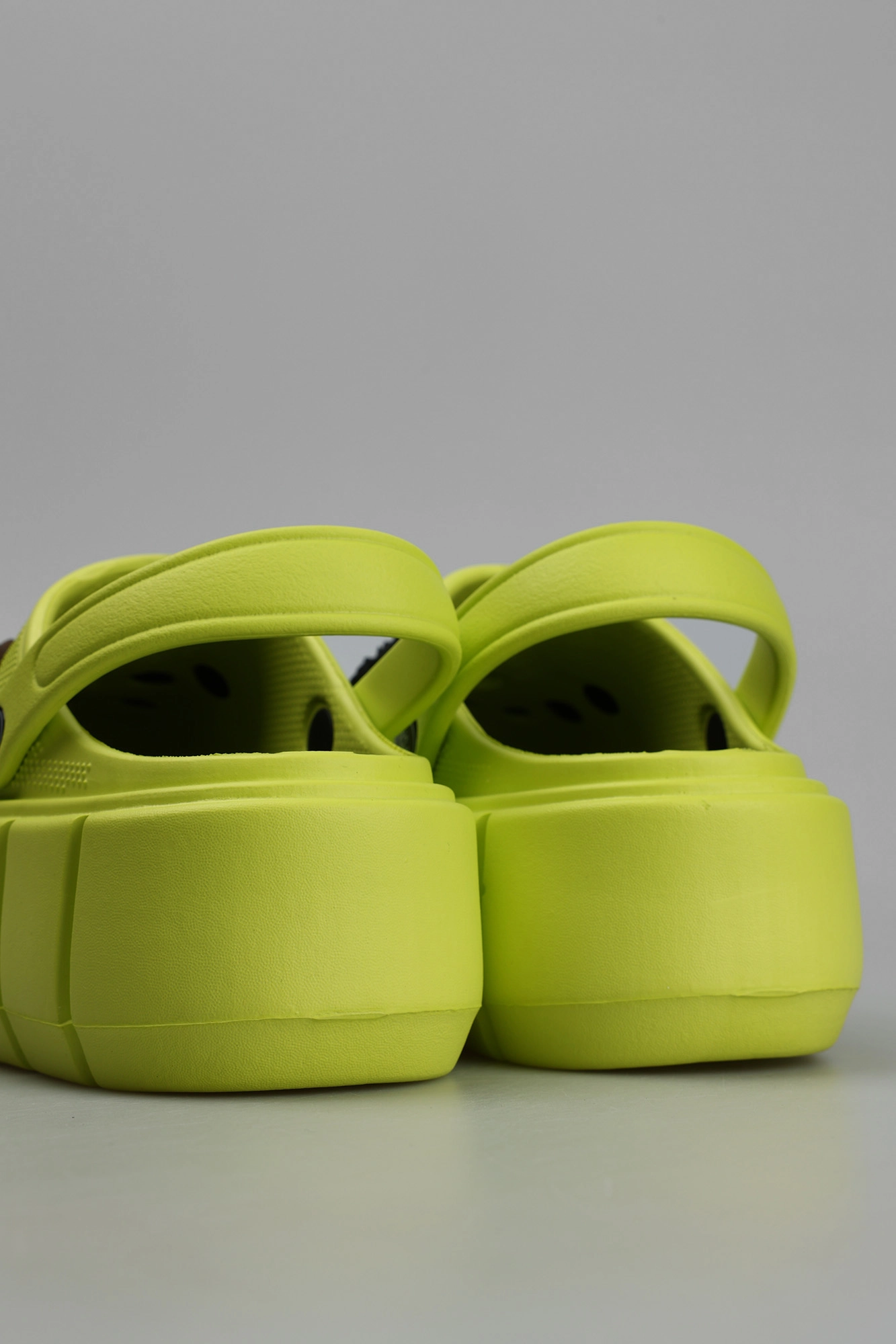 GR8-202-2 Сабо Graciana Салатовый