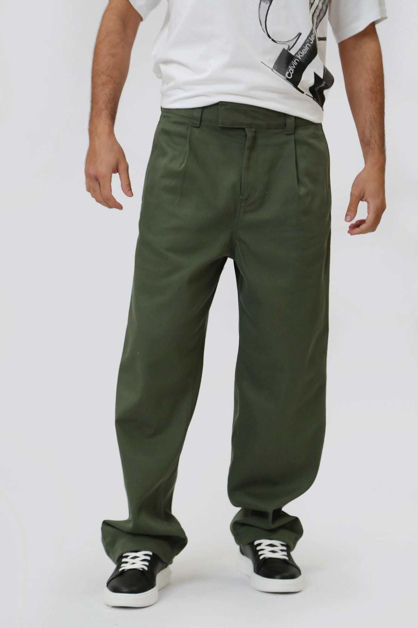 J30J324038 Брюки чиносы Calvin Klein Jeans Зеленый