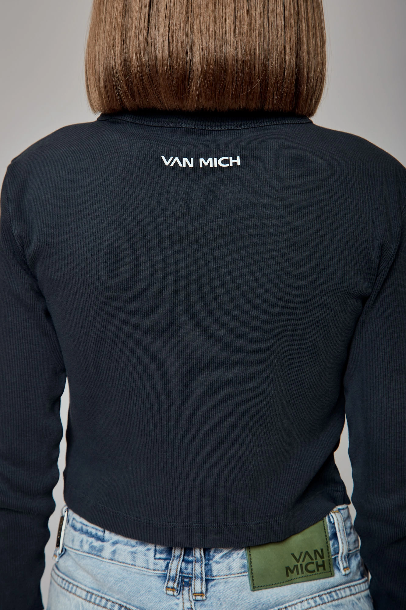 VW-FAT-22-313 кроп-топ van mich 