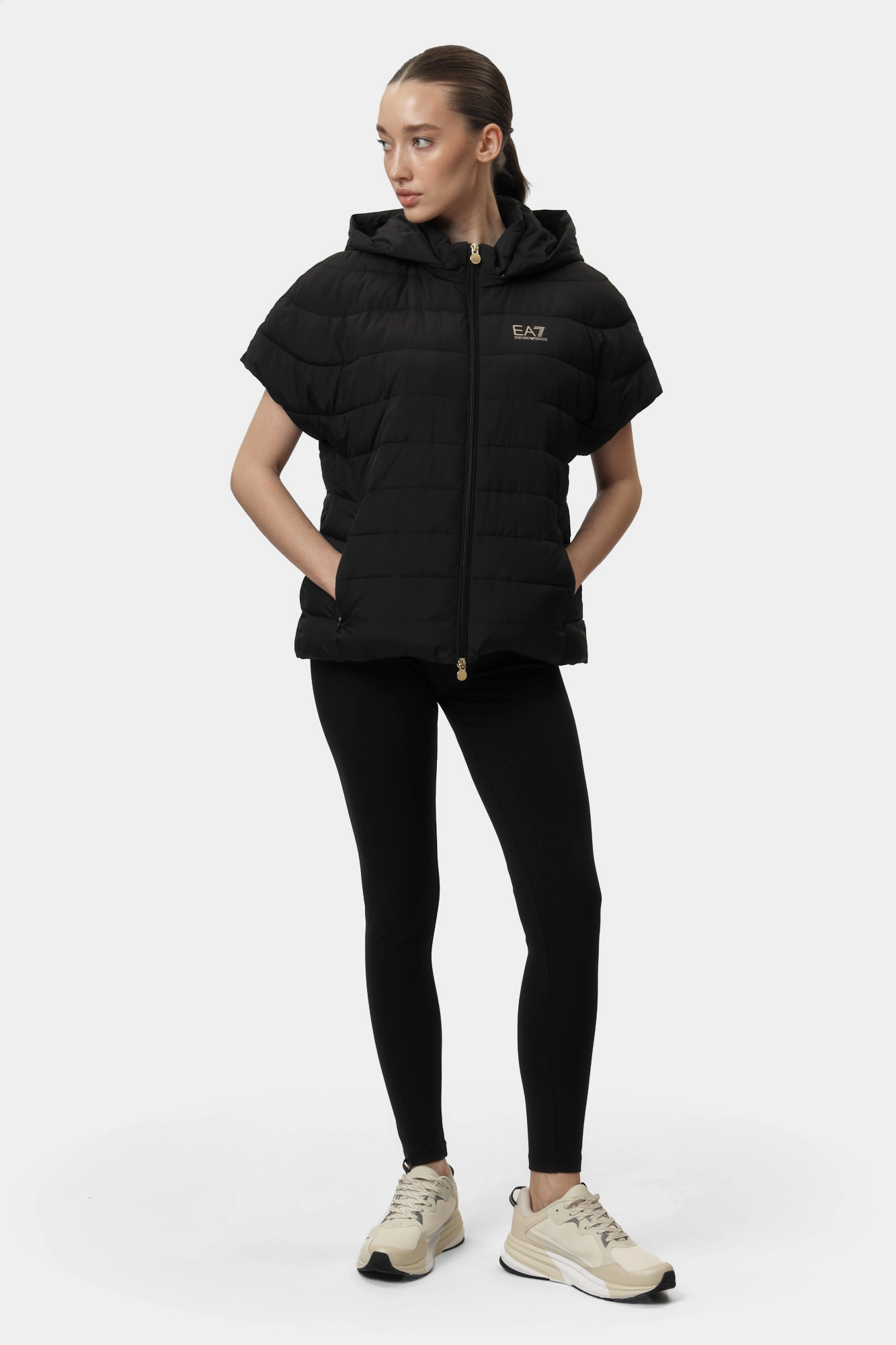 7W000090_AF12476 жилет ea7 