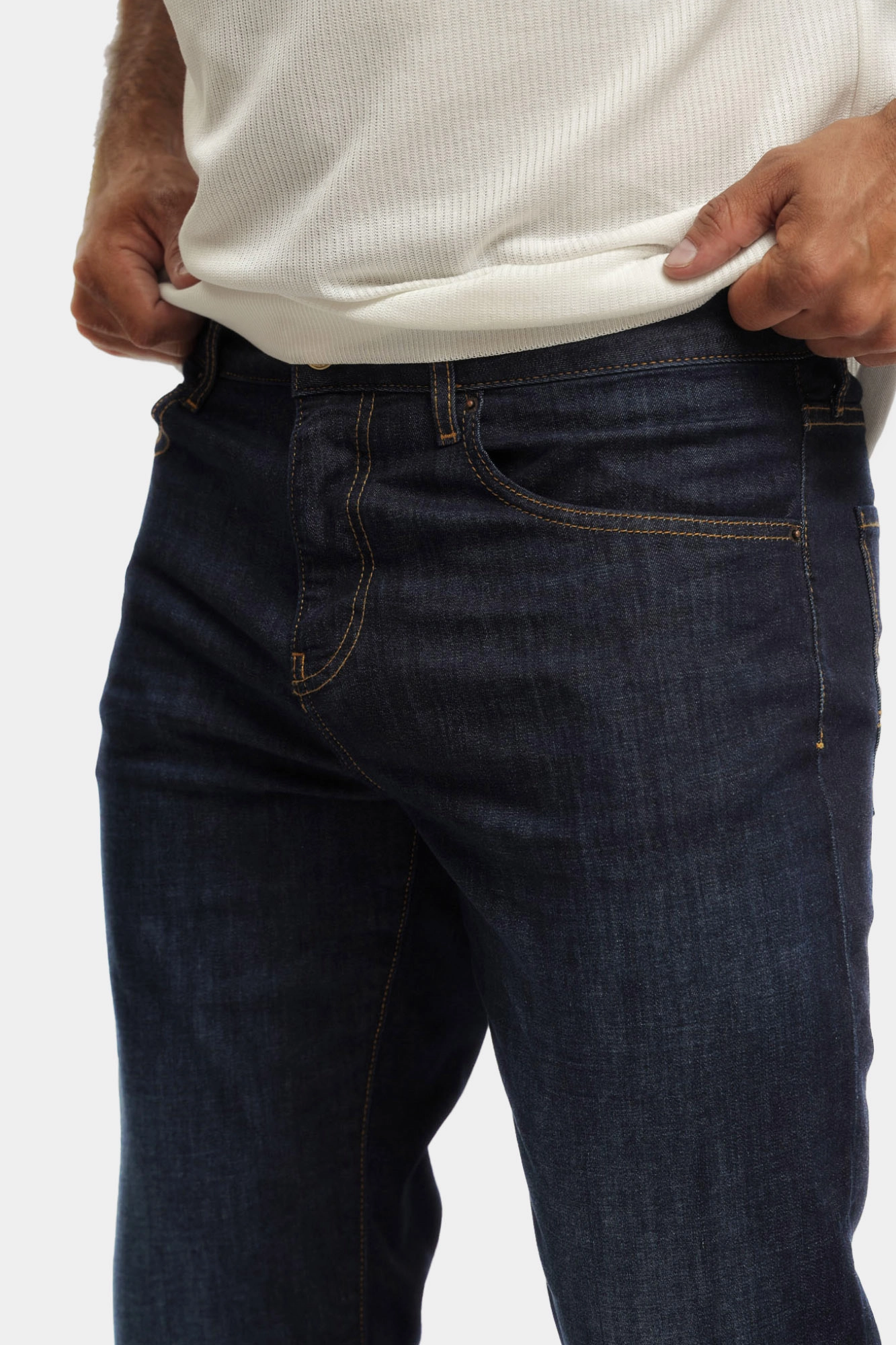 XM000049_AF13089 Джинсы Armani Exchange Синий