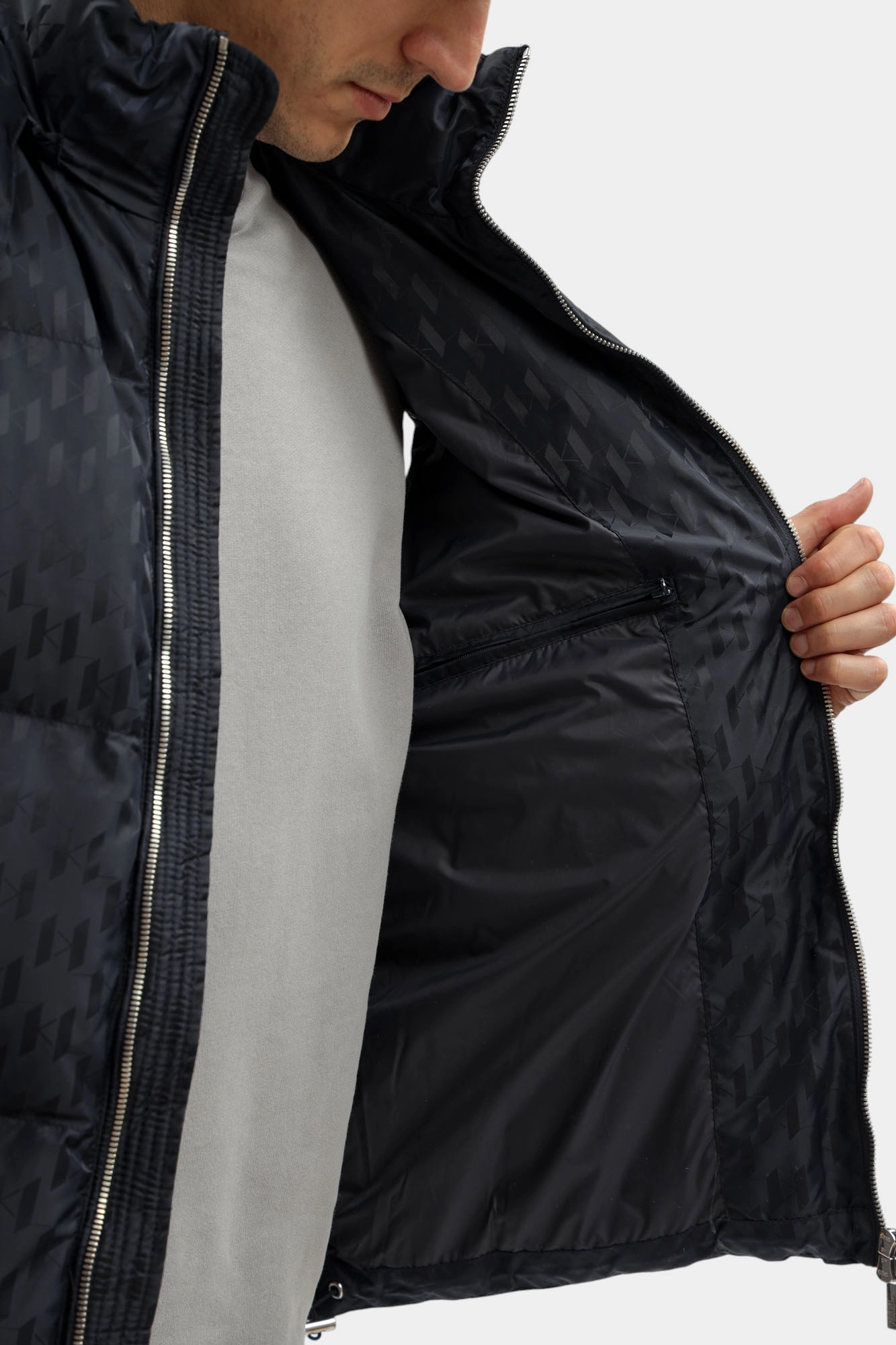 554504_505017 Жилет Karl Lagerfeld Синий