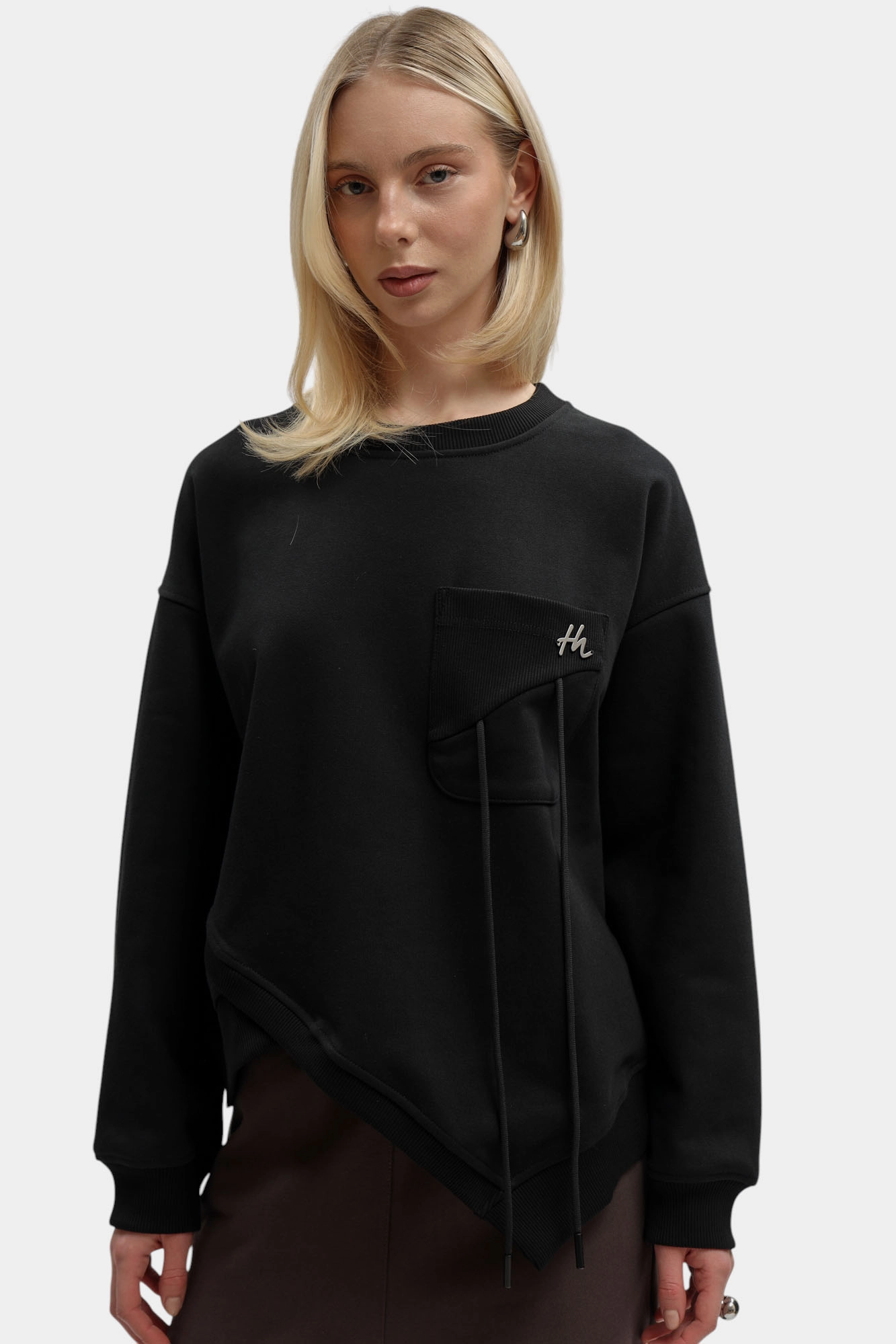 W-261-P-20-1701-010 свитшот the hills 