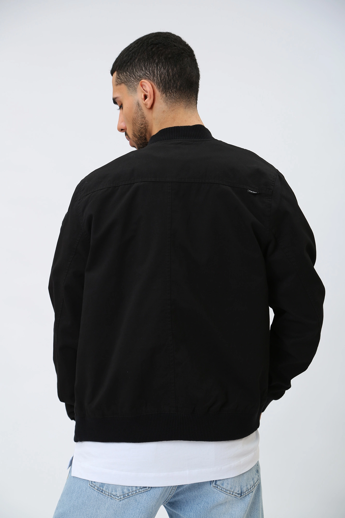 VM-231-46-006 Бомбер Van Mich Черный