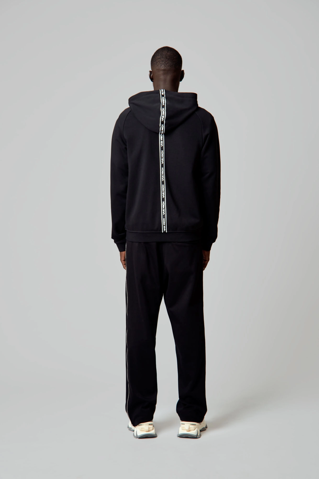 VM-OMA-53-349 Толстовка с капюшоном Van Mich Черный