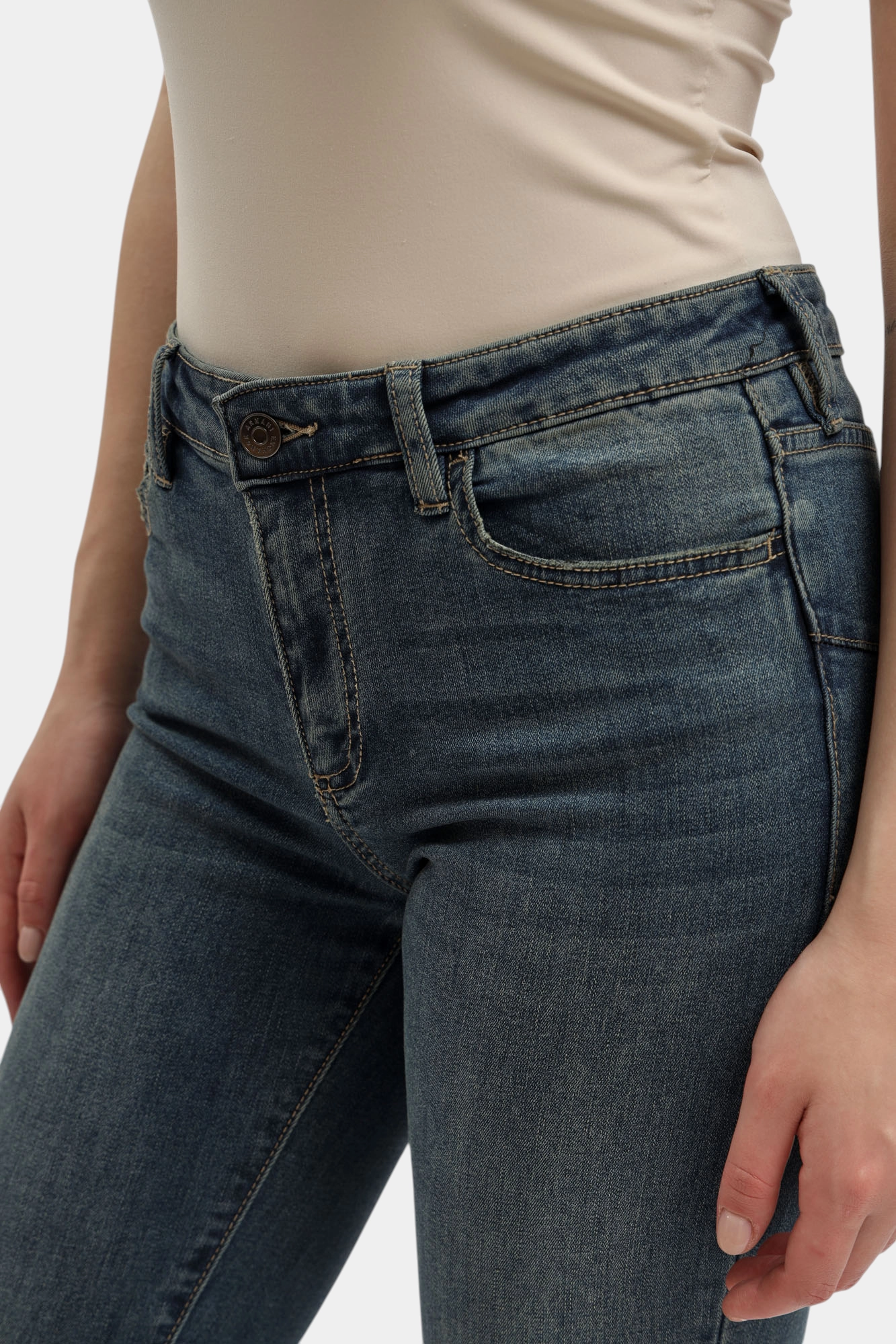 XW000129_AF10863 джинсы  armani exchange 