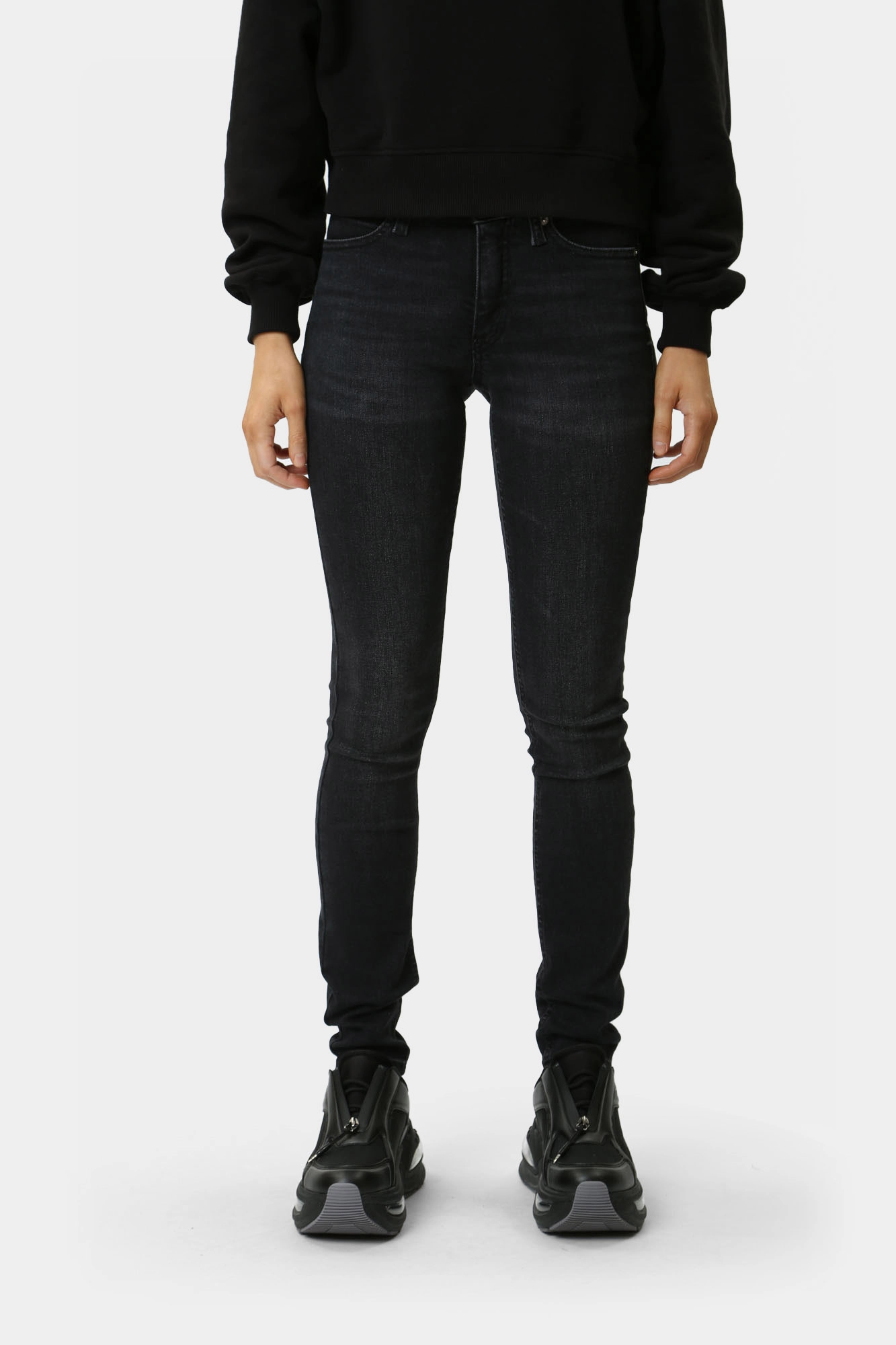 J20J224021 брюки джинсовые calvin klein jeans 