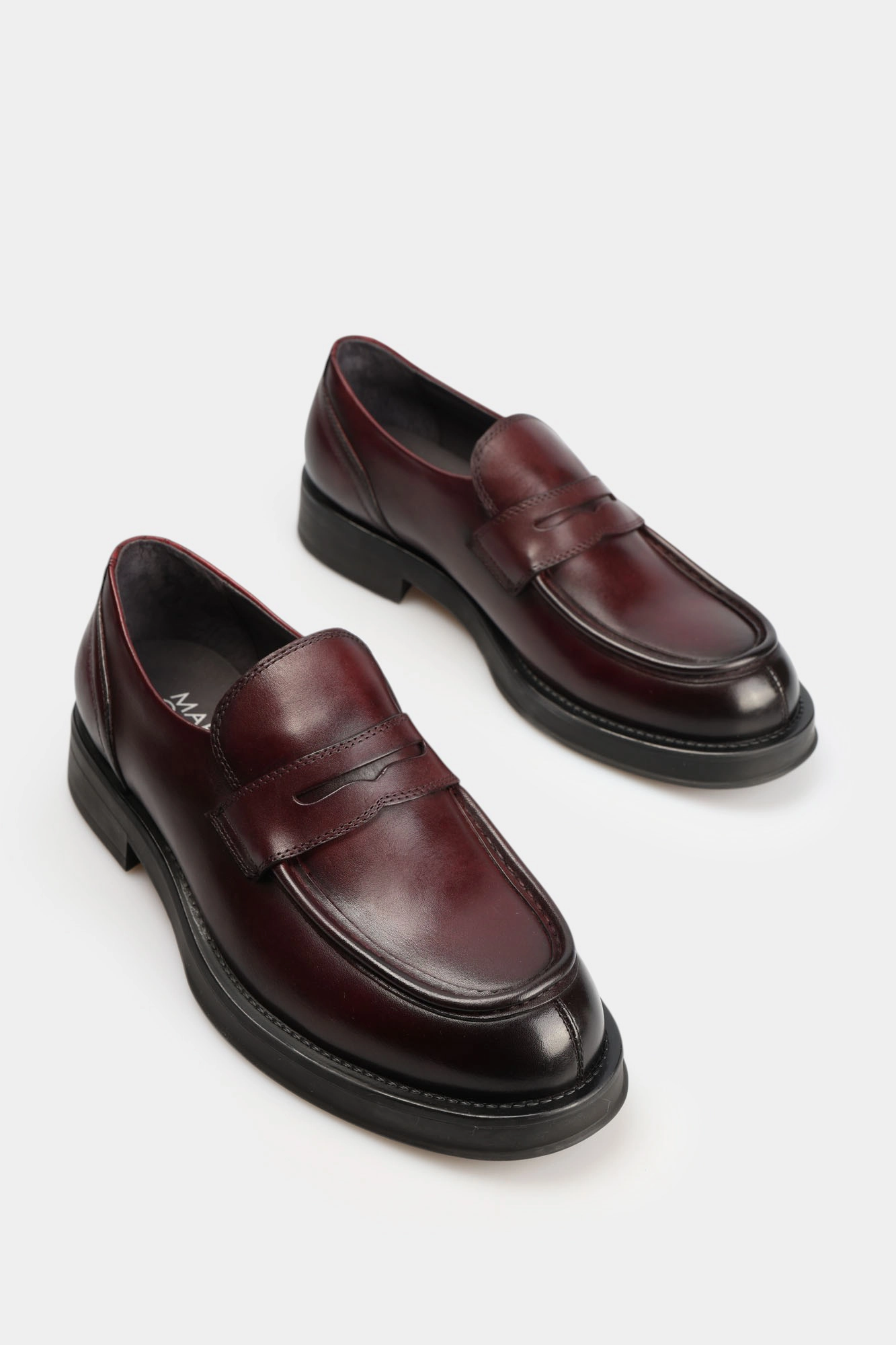 MCM040_02K Лоферы Marc Cony Бордовый