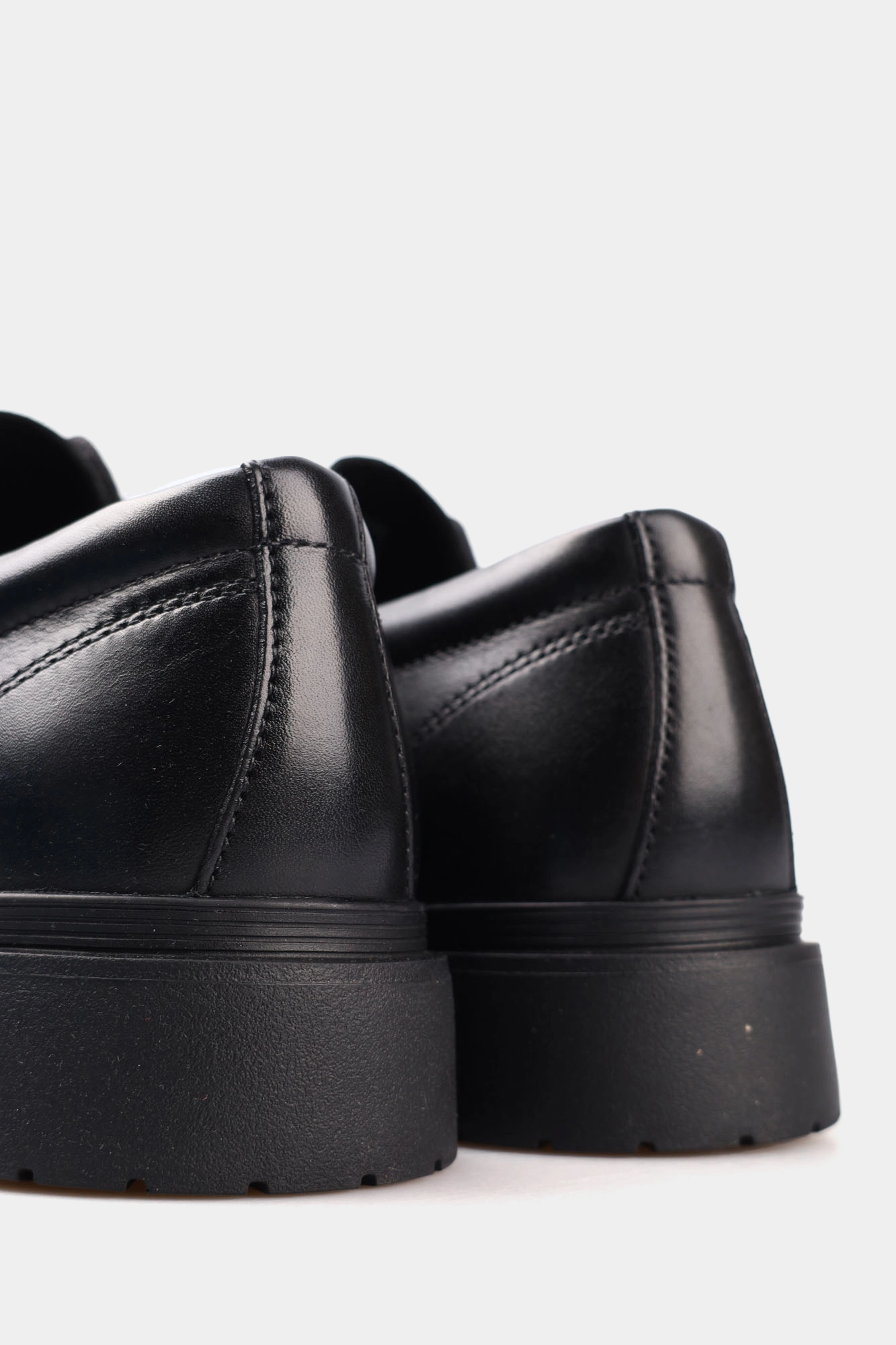 U46HNB00043C Туфли Geox Черный