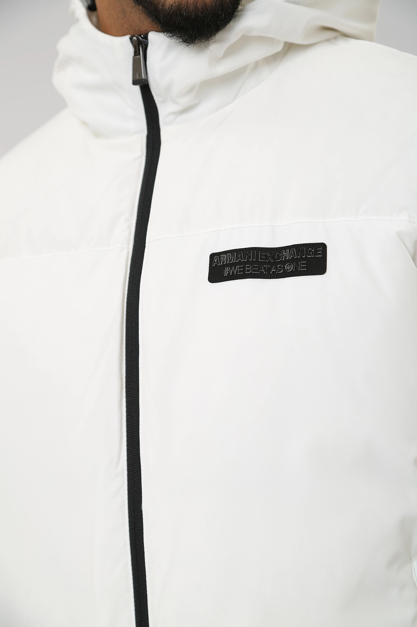 6RZB03_ZNICZ Куртка пуховая Armani Exchange Белый