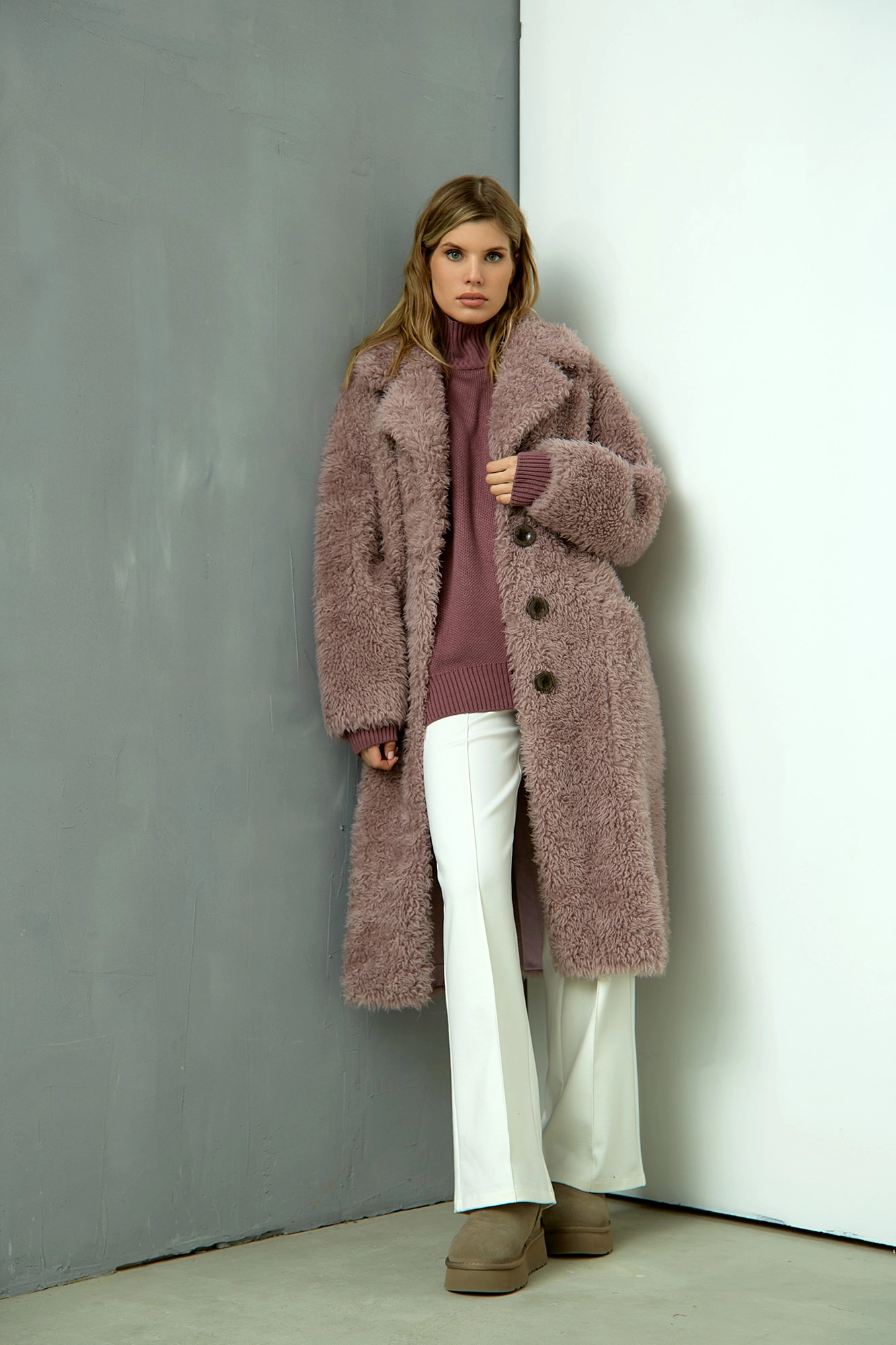 W-232-PLO-1046 шуба the hills 