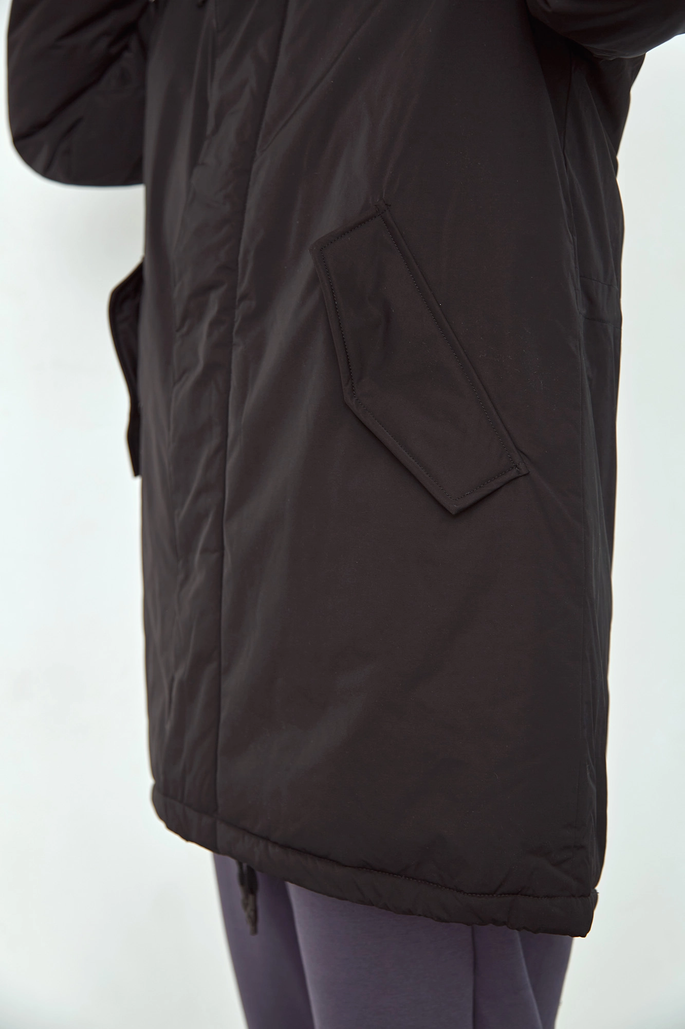 M222B5322517 Парка The Hills Черный