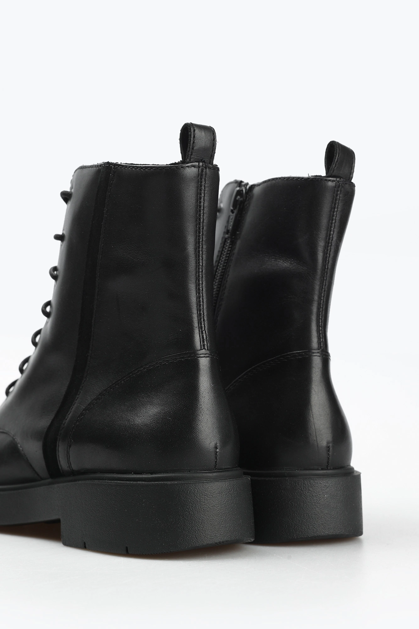 D36QRA04322C Ботинки Geox Черный