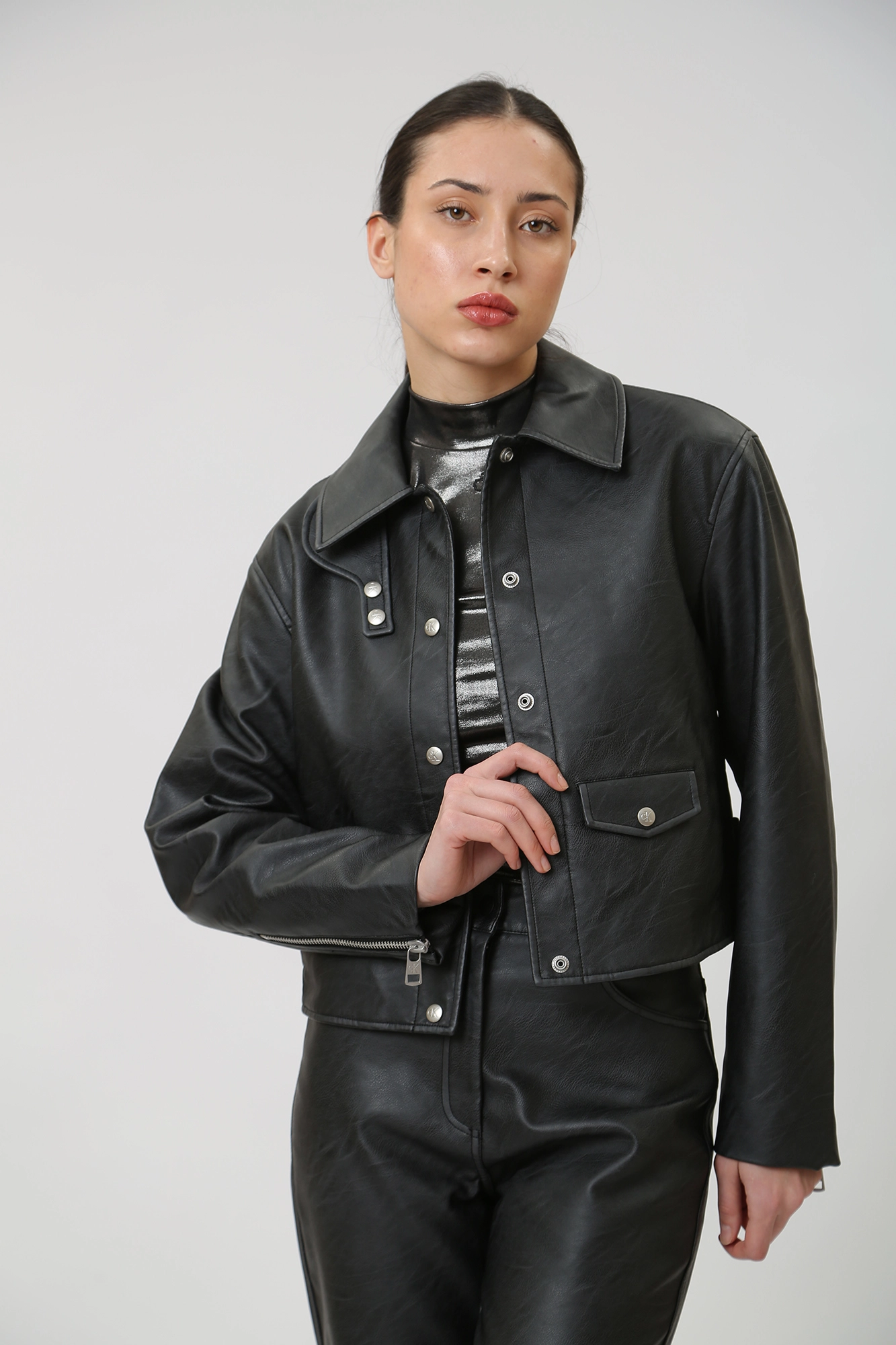 Calvin Klein Jeans J20J222553 BEH Med Online.ru