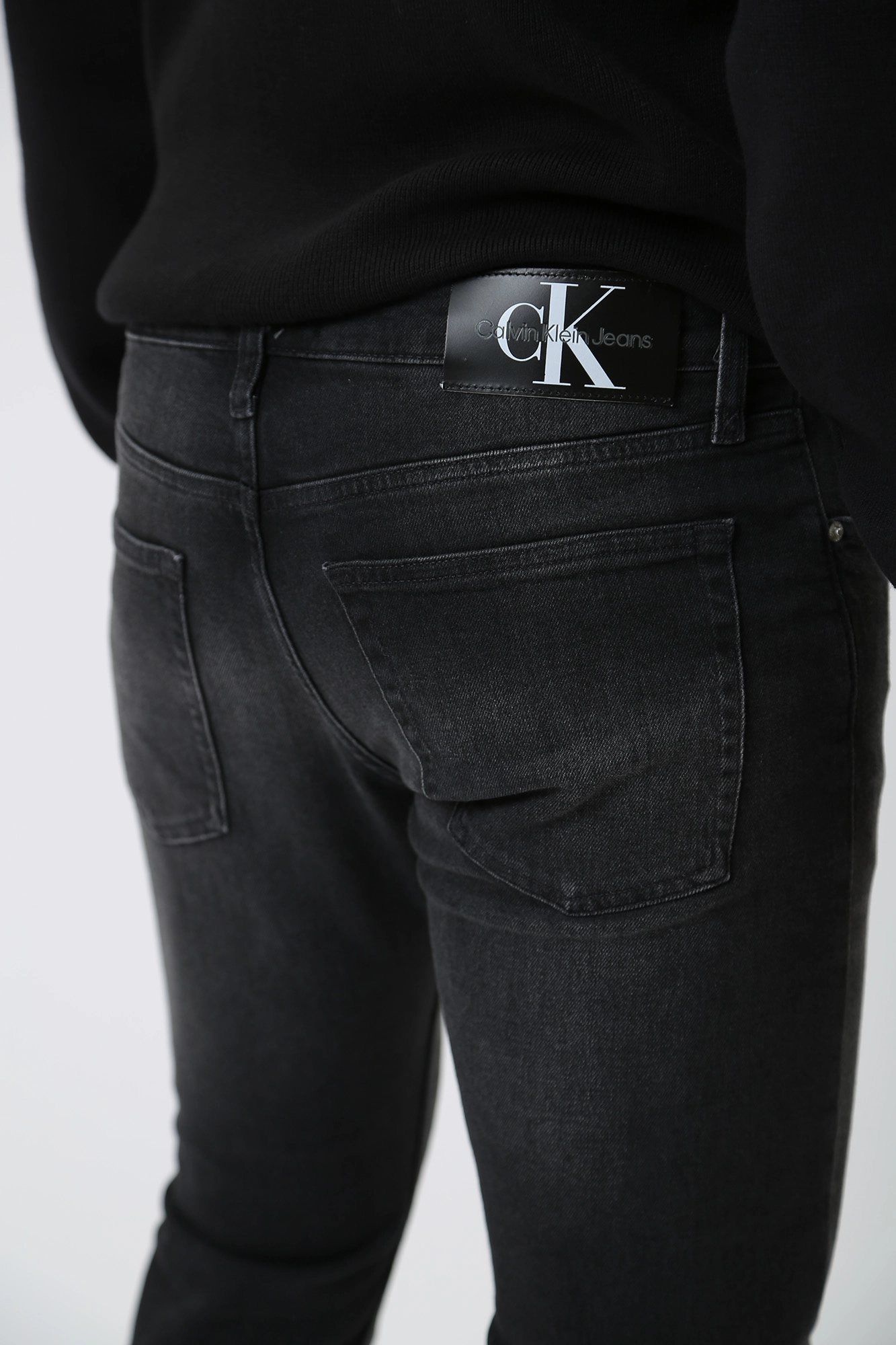 Calvin Klein Jeans J30J323858 1BY Med Online.ru