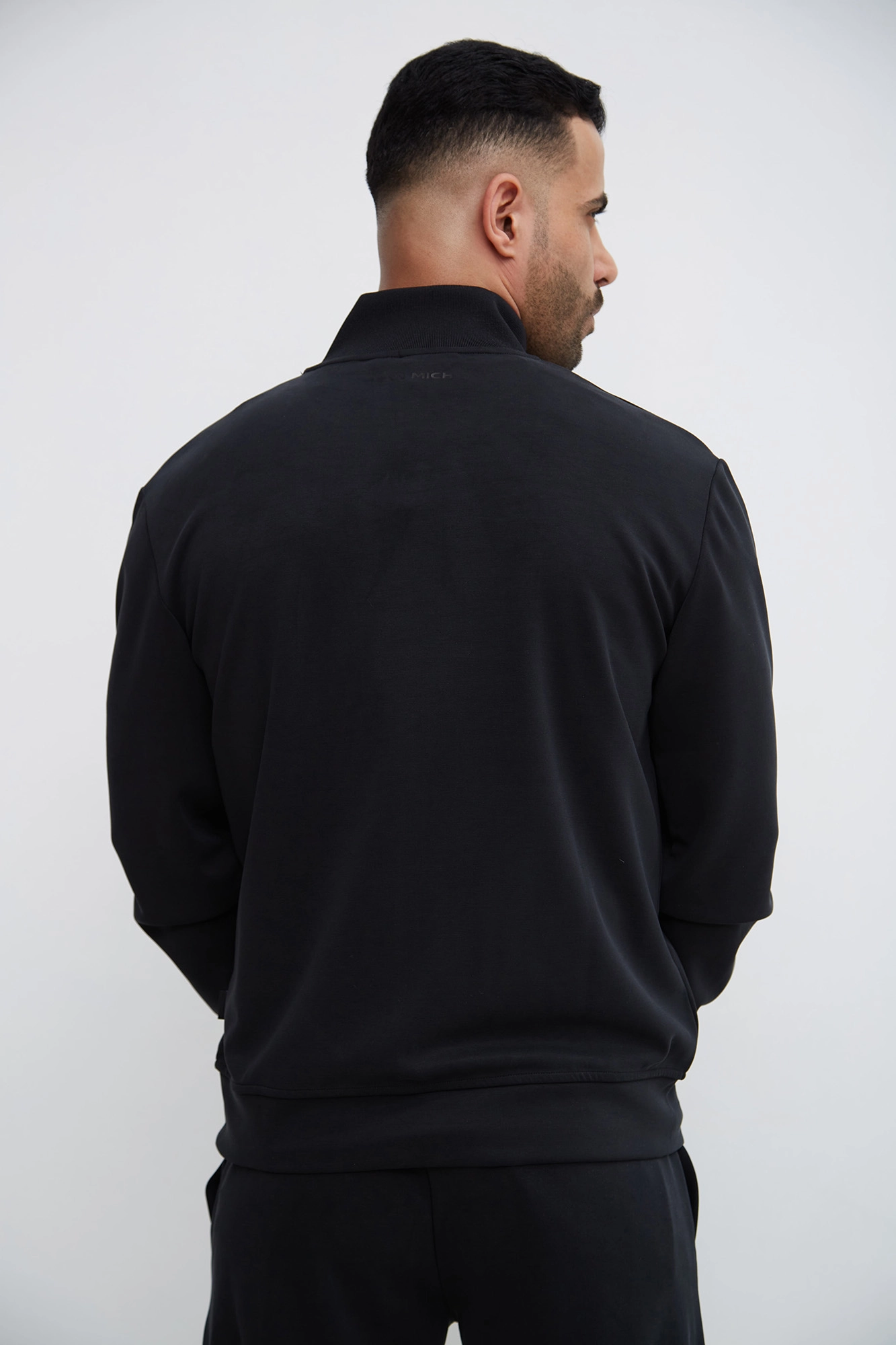 VM-231-53-020 Толстовка Van Mich Черный