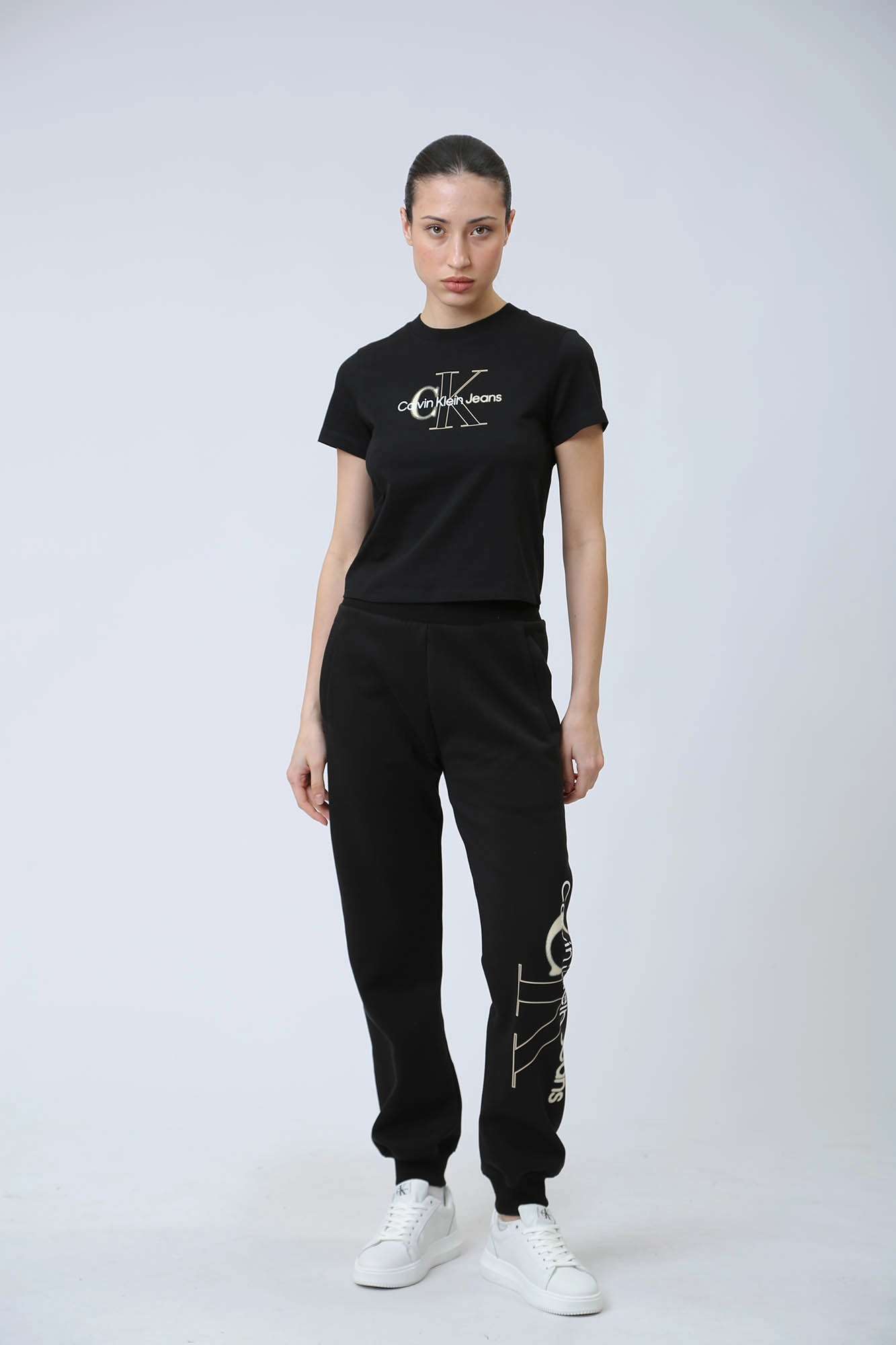 J20J222639 футболка calvin klein jeans 