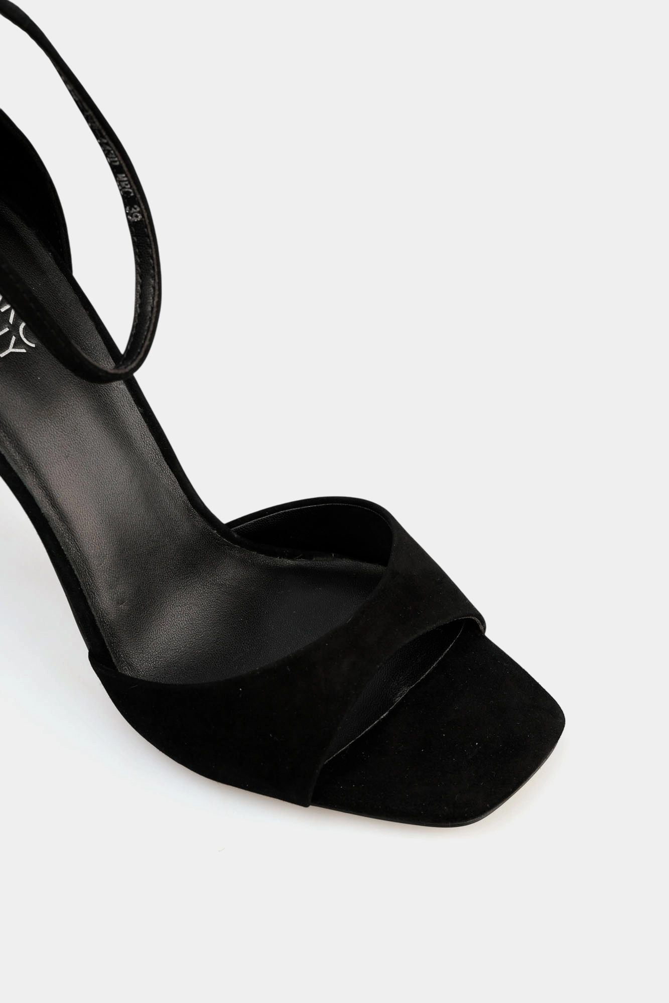 5204-336-833D Босоножки Marc Cony Черный