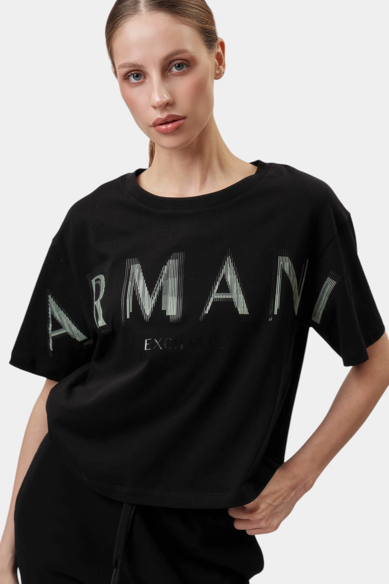 XW000520_AF10359 кроп-топ armani exchange 