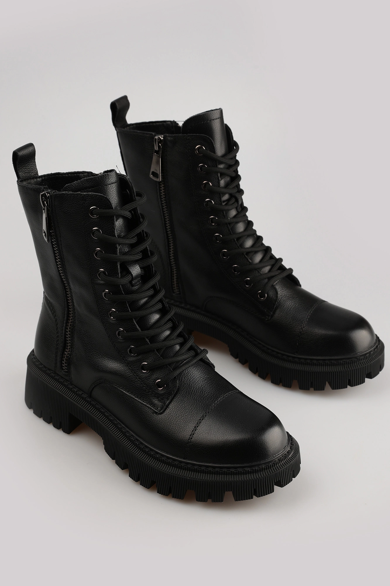 898 /Ботинки жен. /tian /W23 /ТМ:MarcCony /нат.кож Ботинки Marc Cony Черный