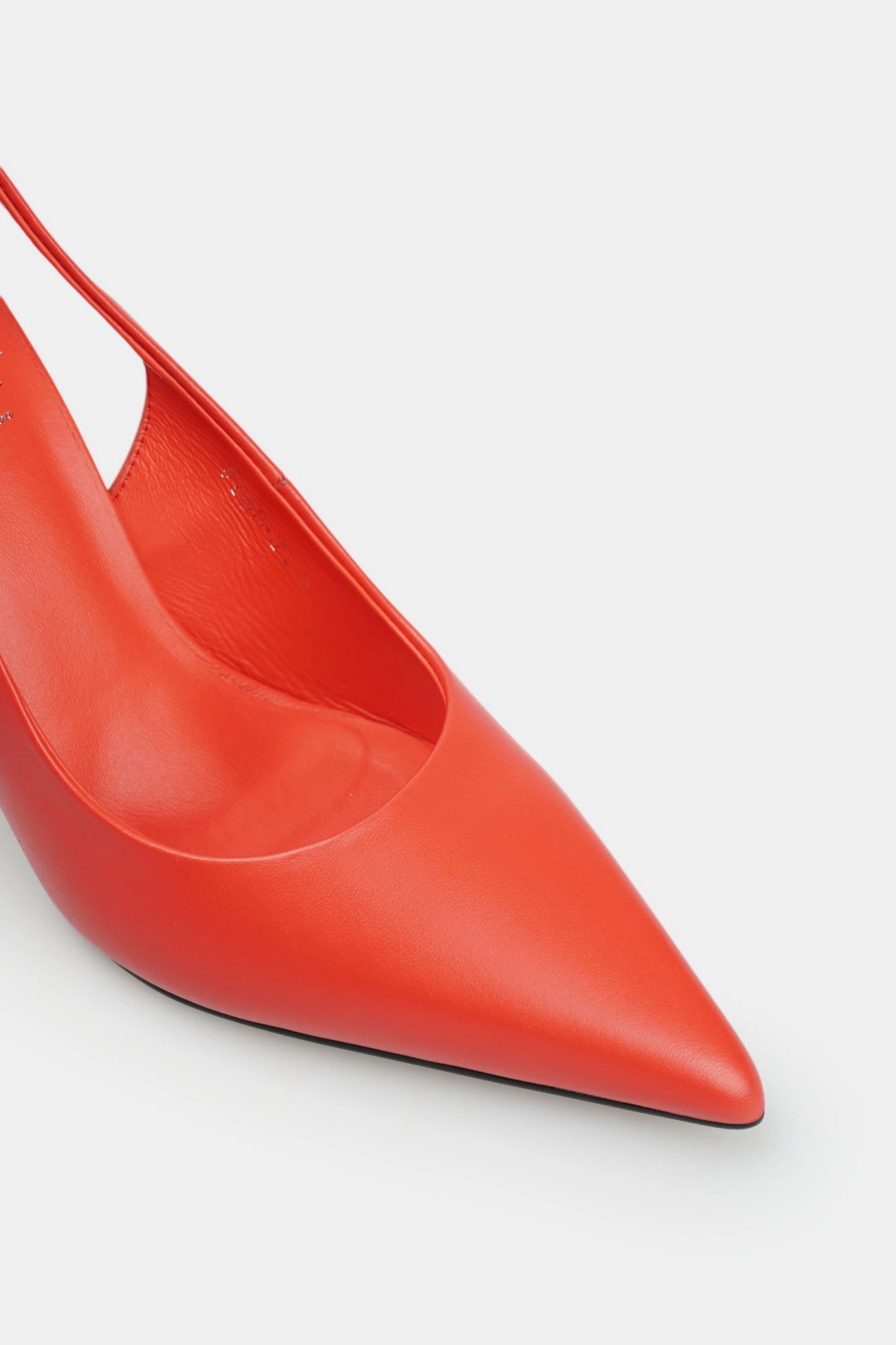 LT815-12 Босоножки Graciana Красный