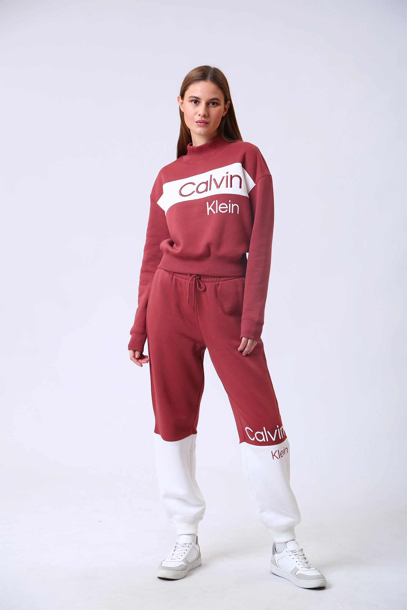 Calvin Klein Jeans J20J218977 ROSSO Med Online.ru