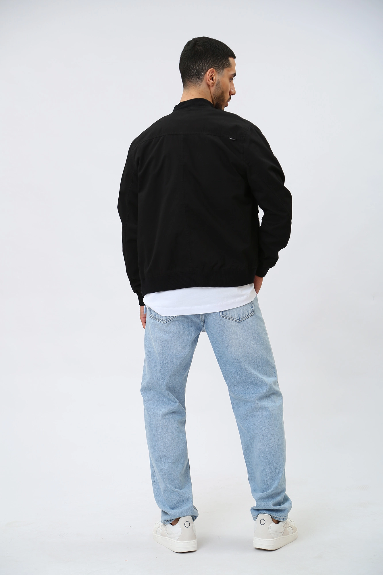 VM-231-46-006 Бомбер Van Mich Черный