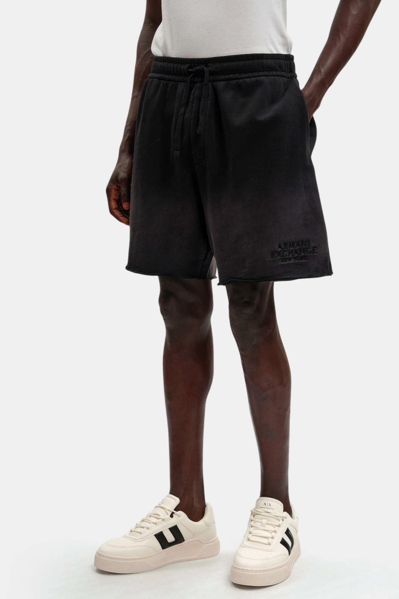 XM001769_AF20169 Шорты Armani Exchange Черный