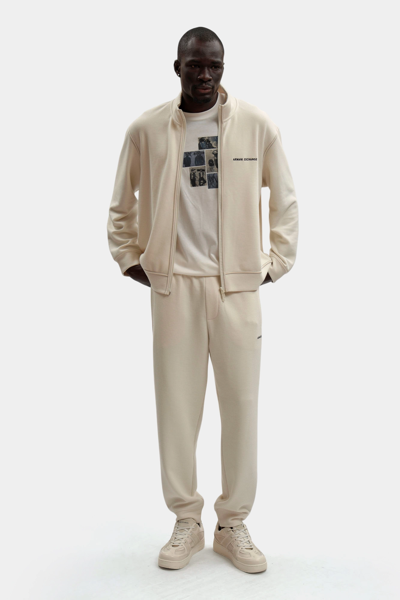 XM002328_AF21870 Брюки спортивные Armani Exchange Бежевый