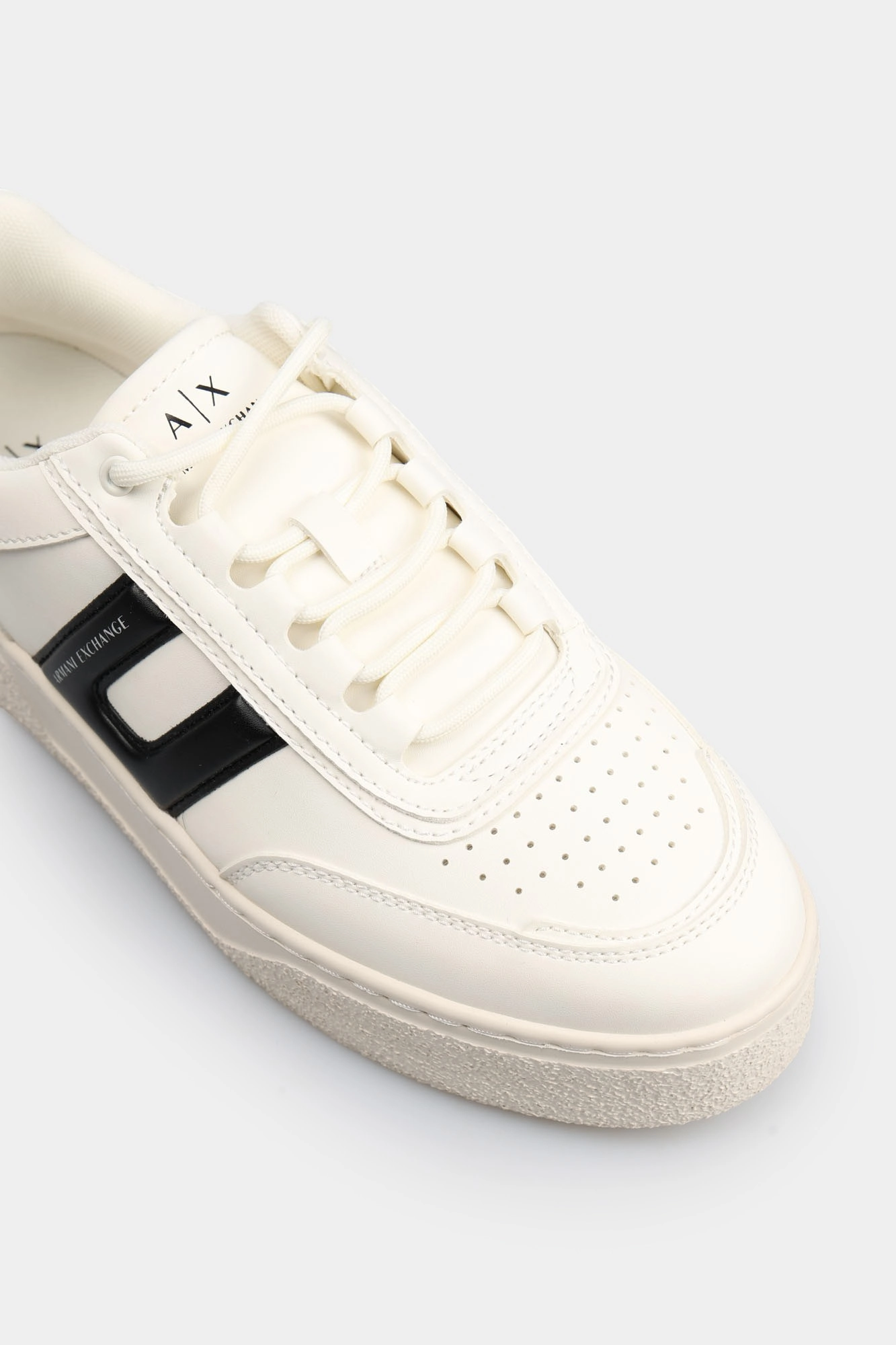 XM001936_AF17449 Кеды Armani Exchange Белый