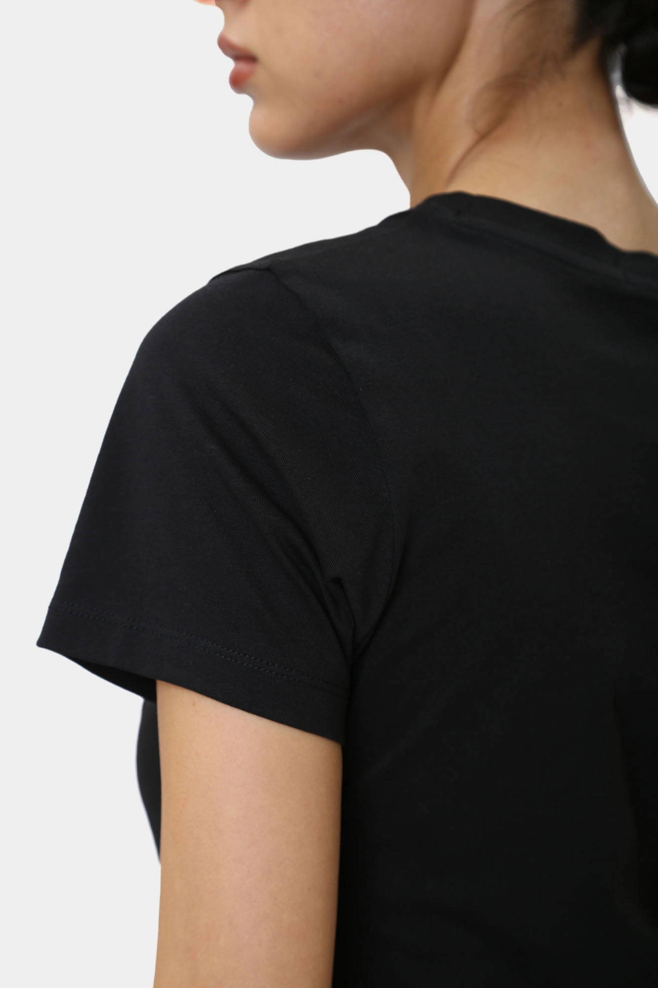 J20J223625 футболка calvin klein jeans