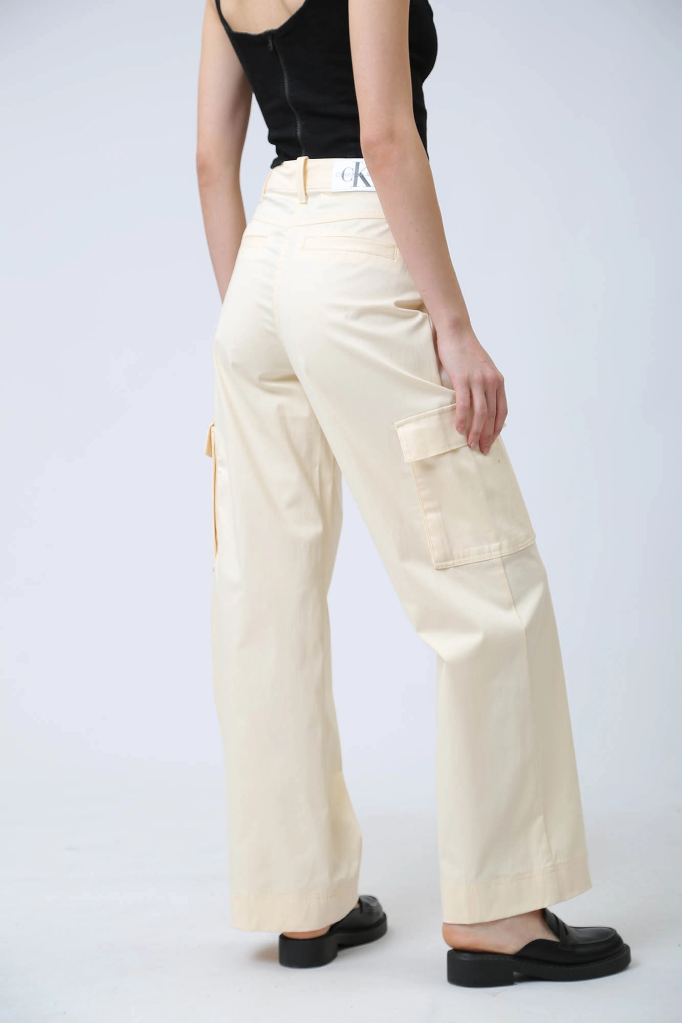 J20J222607 брюки calvin klein jeans 