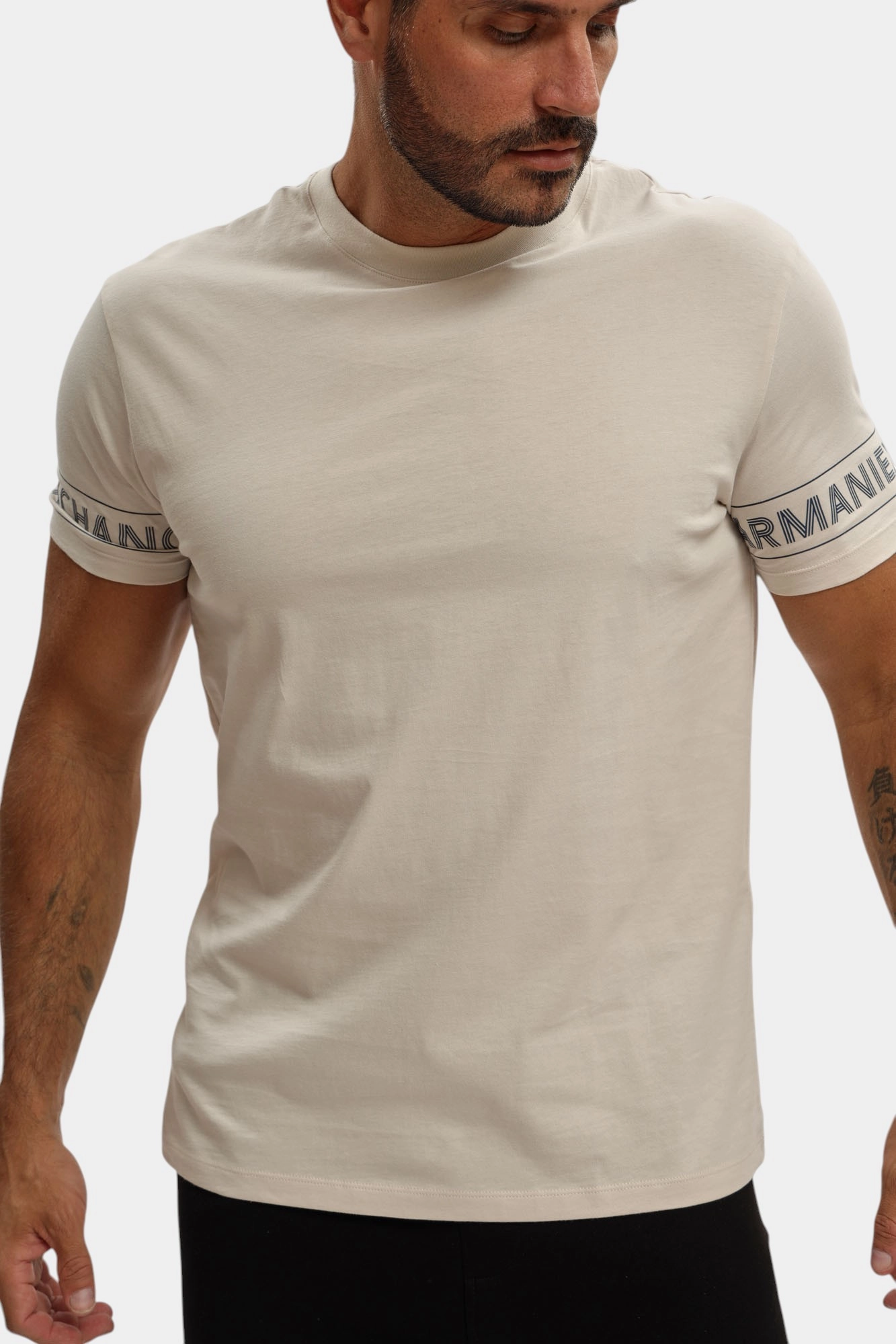 XM001437_AF10356 Футболка Armani Exchange Бежевый