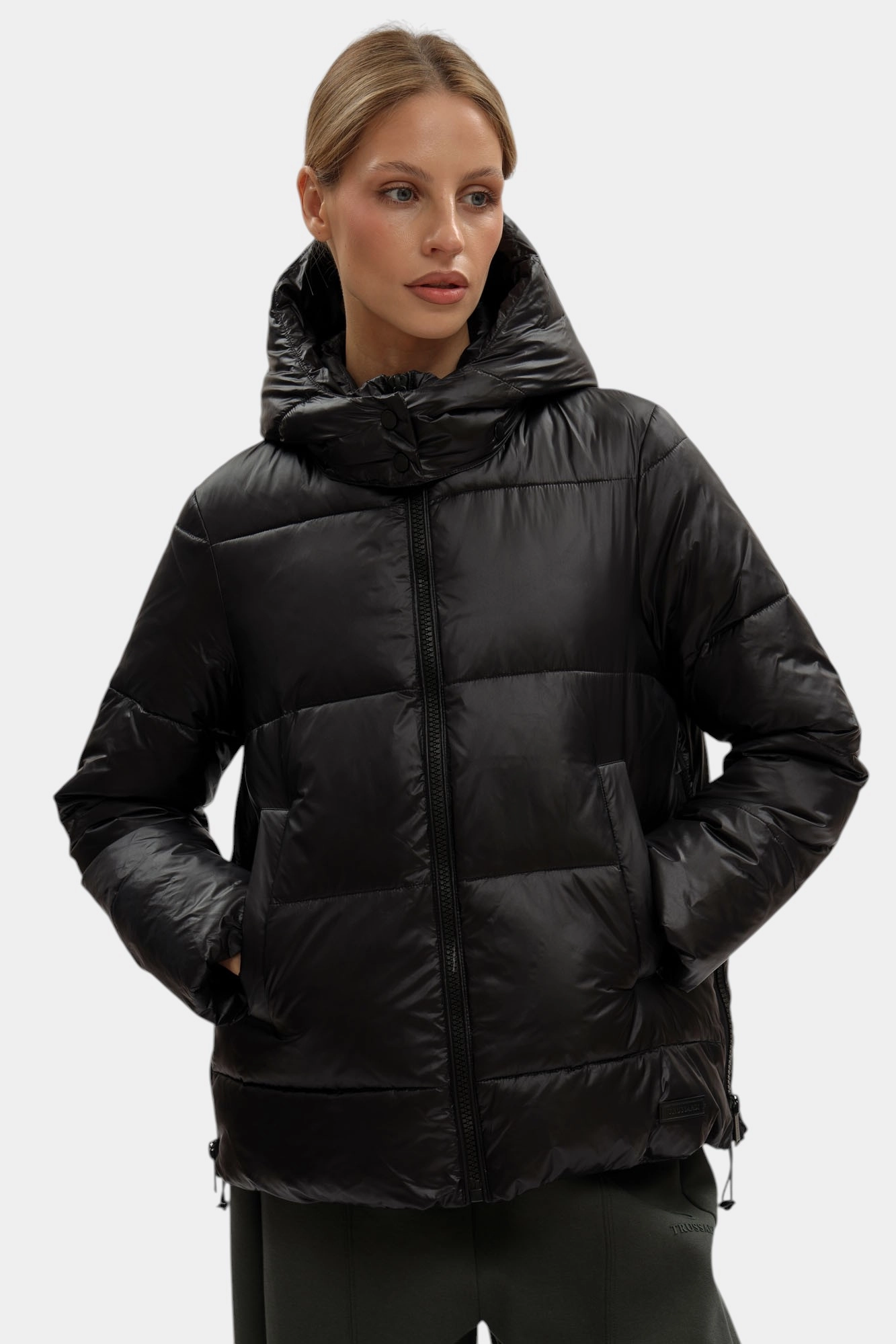 F010A000446N-WO804N34-08YN куртка пуховая trussardi 