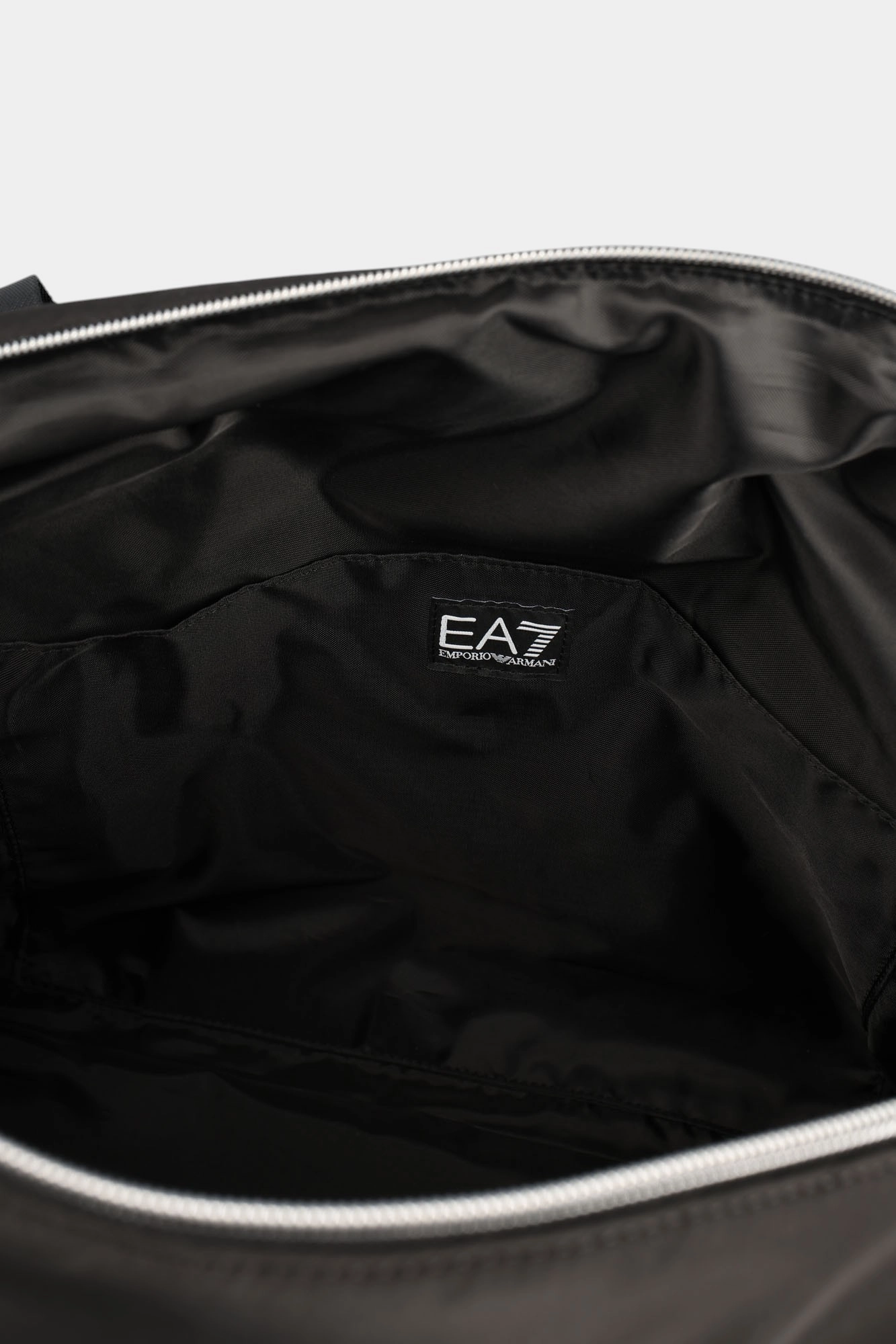 7W000743_AF18306 Сумка спортивная EA7 Черный